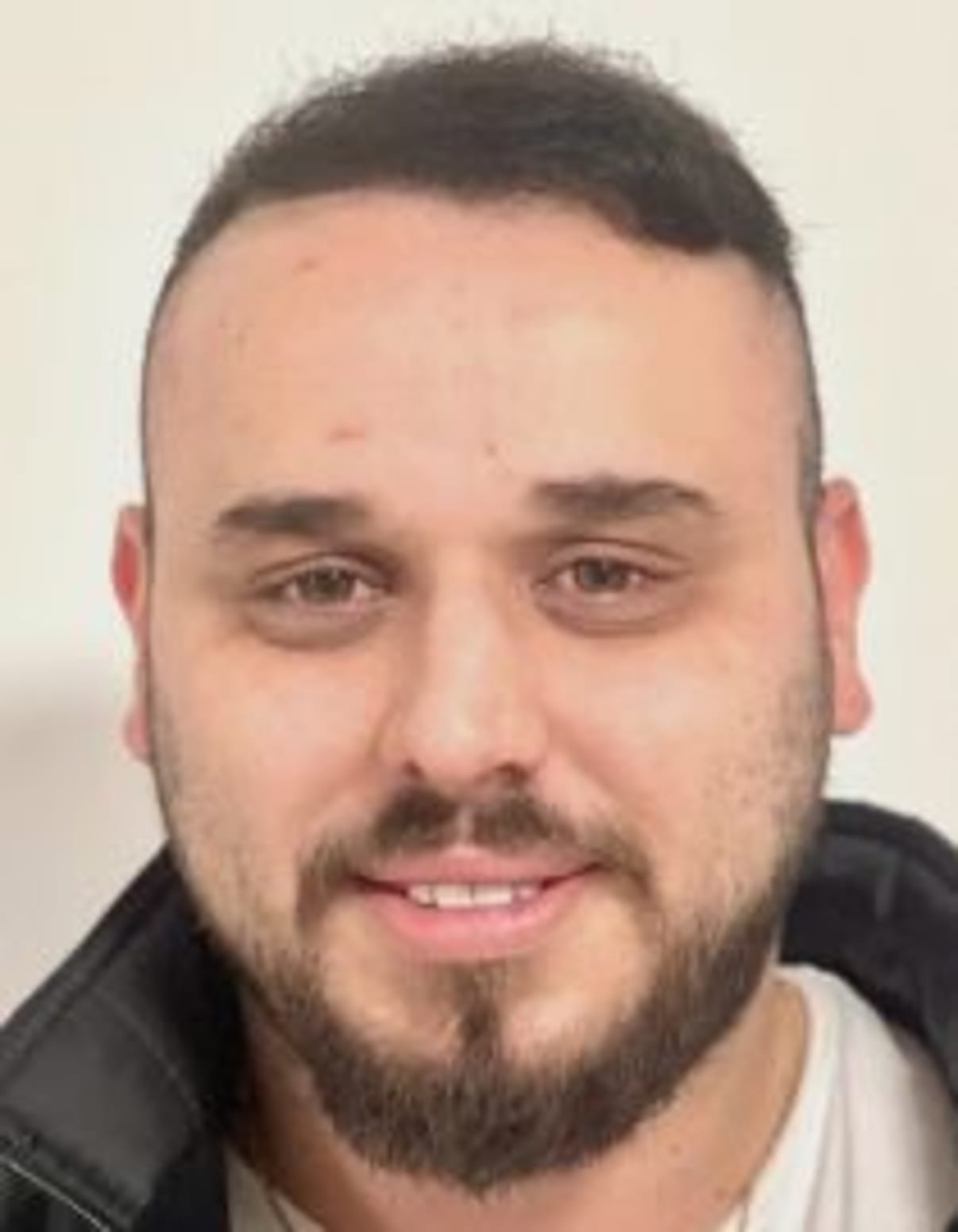 תמונת פורטרט של בעל המקצוע