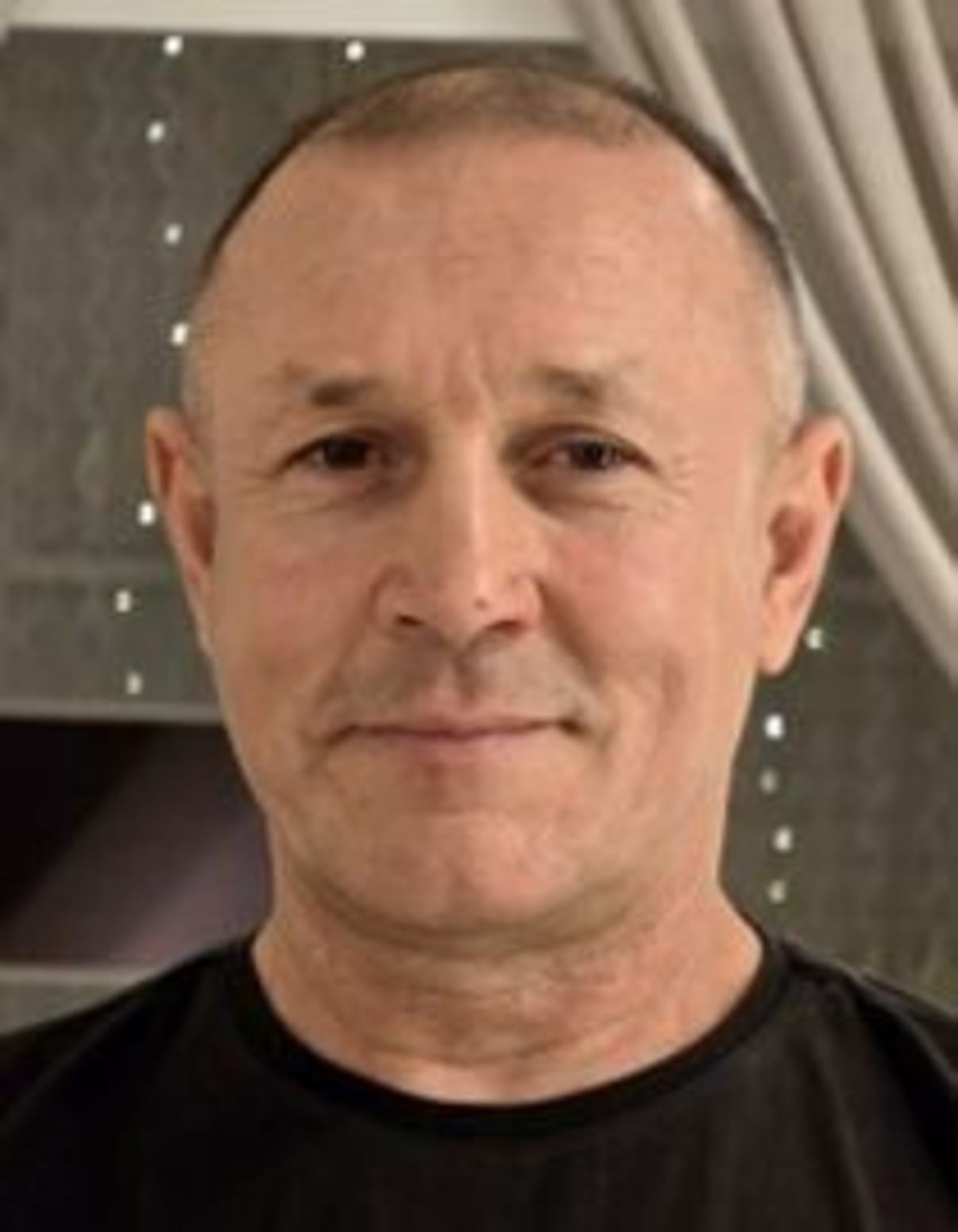 תמונת פורטרט של בעל המקצוע