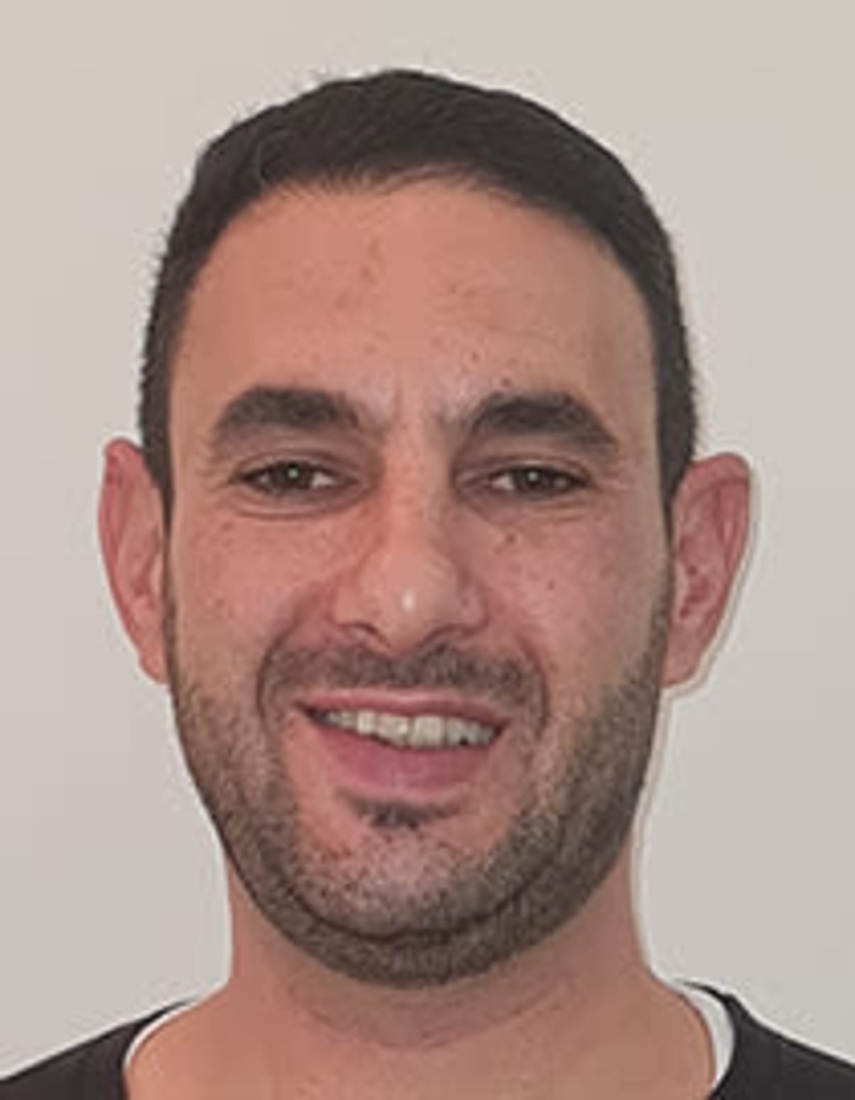 תמונת פורטרט של בעל המקצוע