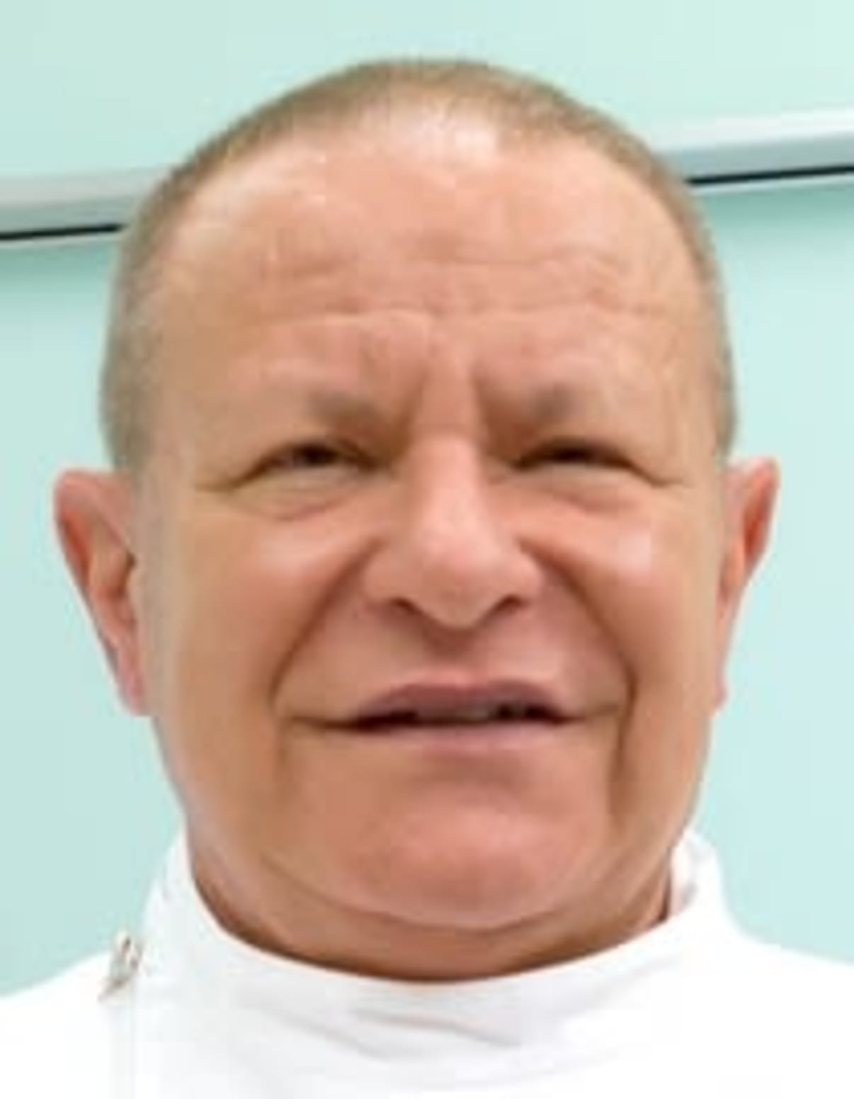 תמונת פורטרט של בעל המקצוע