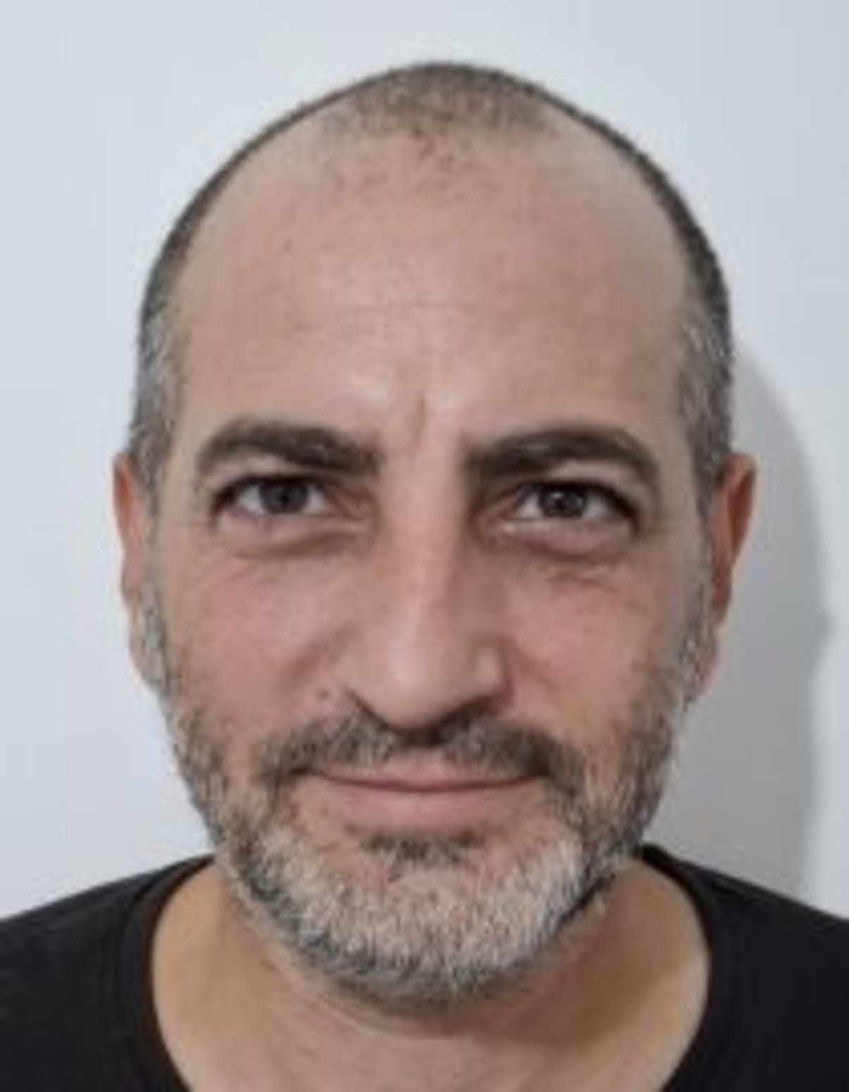 תמונת פורטרט של בעל המקצוע