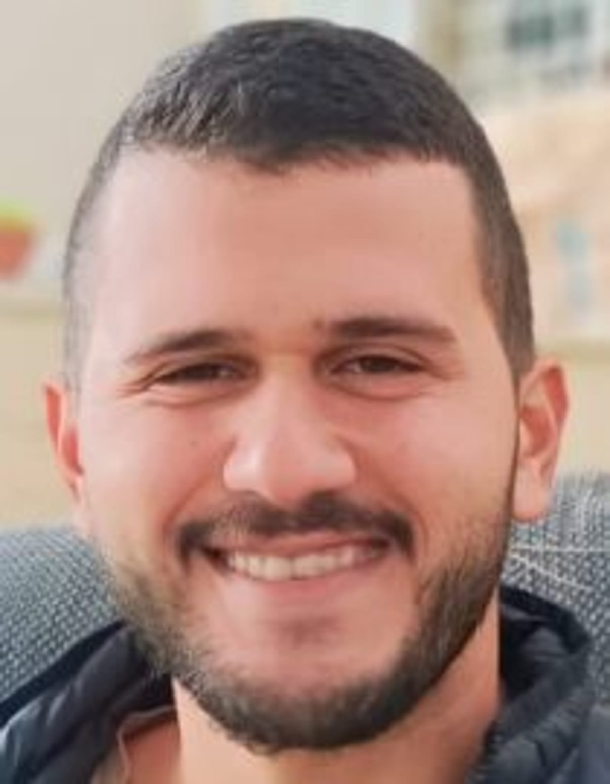 תמונת פורטרט של בעל המקצוע