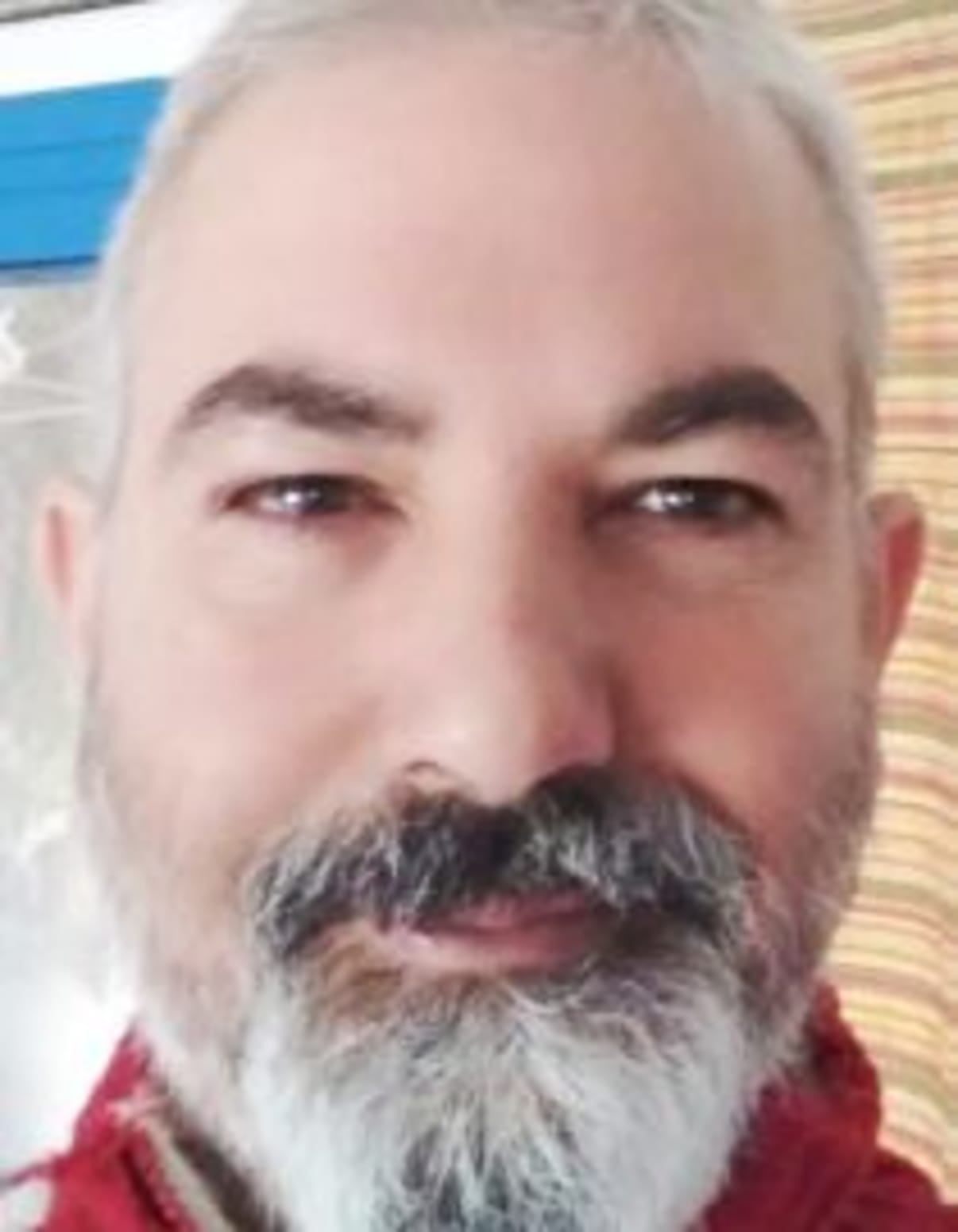 תמונת פורטרט של בעל המקצוע