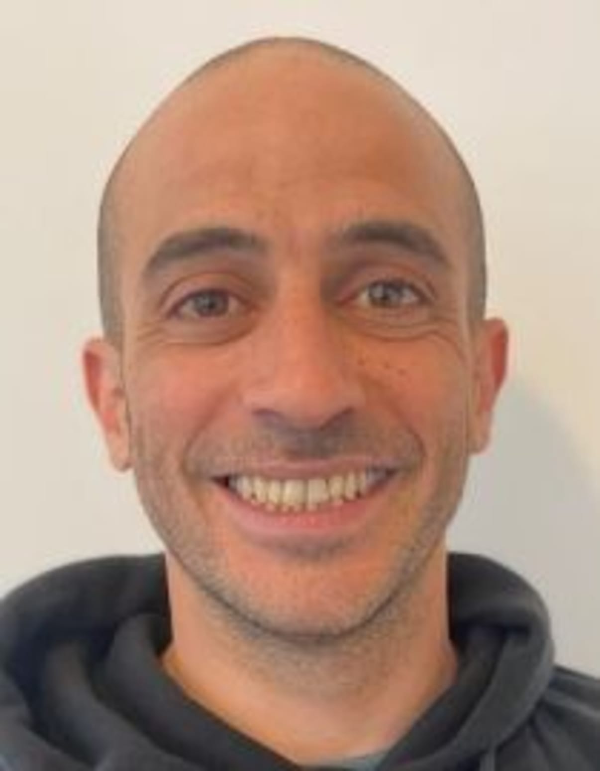 תמונת פורטרט של בעל המקצוע