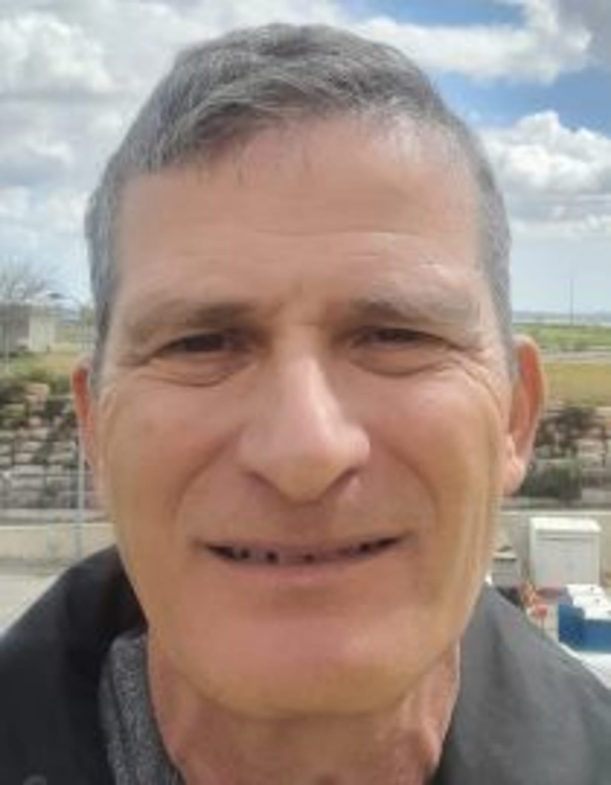 תמונת פורטרט של בעל המקצוע