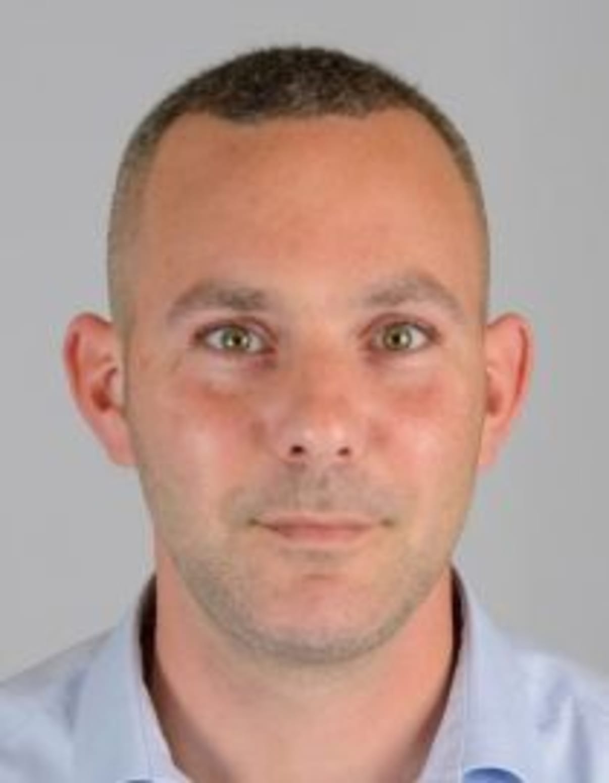 תמונת פורטרט של בעל המקצוע תמונת פורטרט של בעל המקצוע