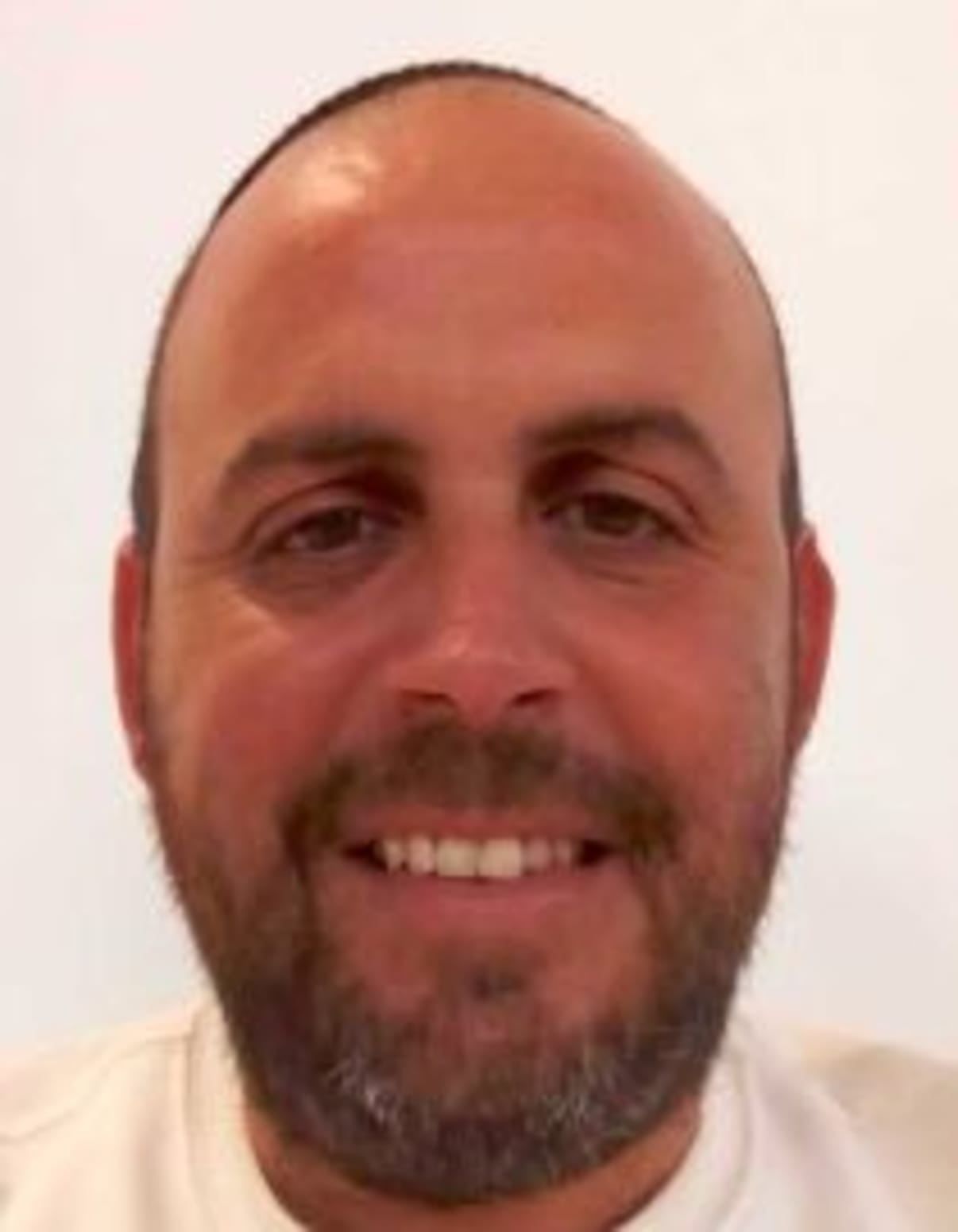 תמונת פורטרט של בעל המקצוע