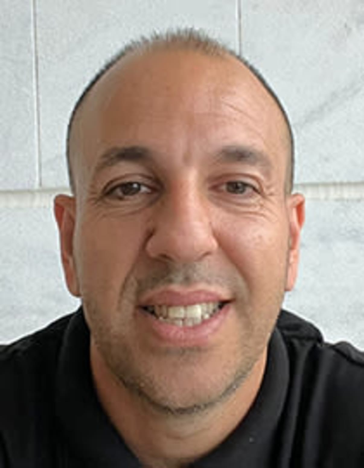 תמונת פורטרט של בעל המקצוע