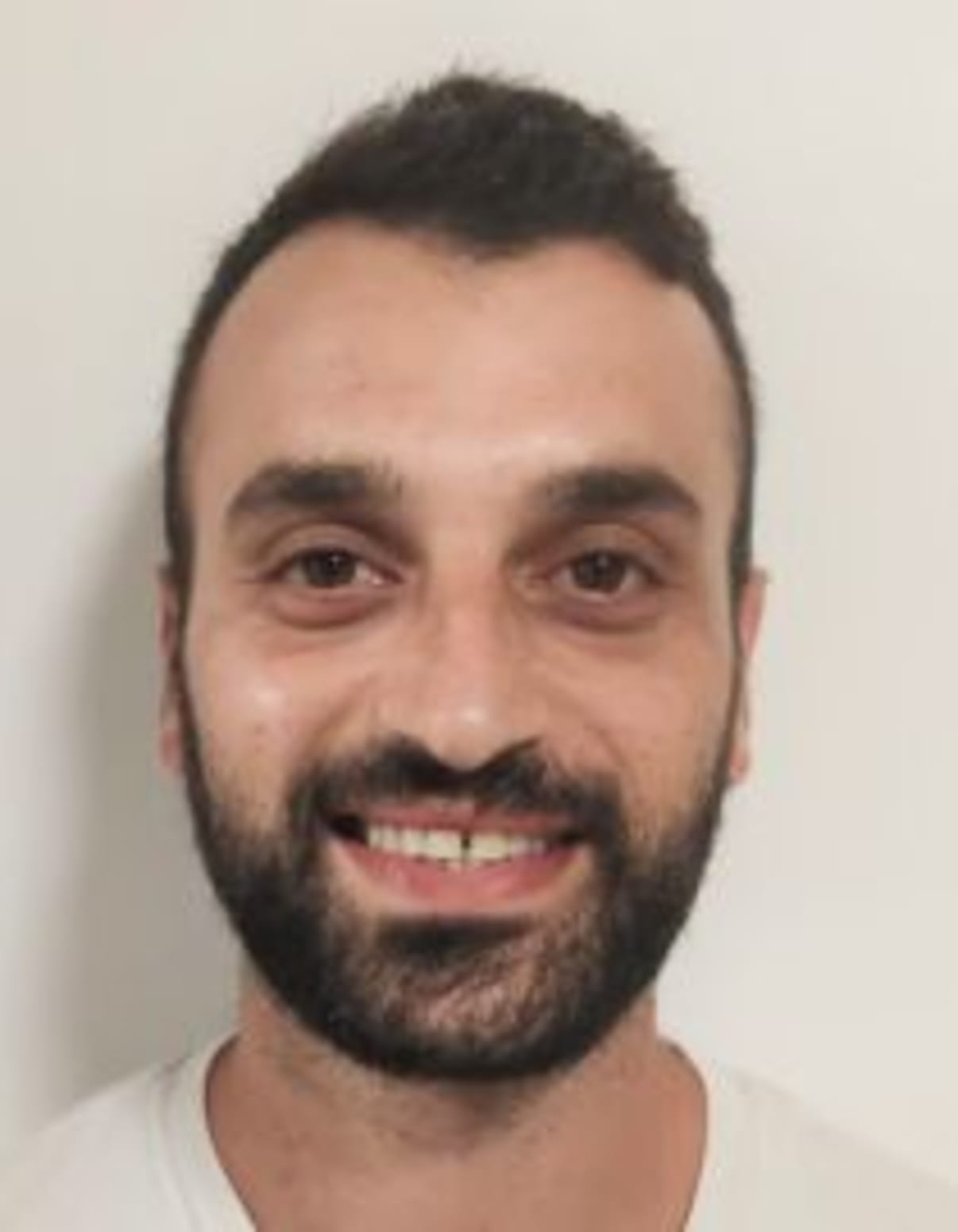 תמונת פורטרט של בעל המקצוע