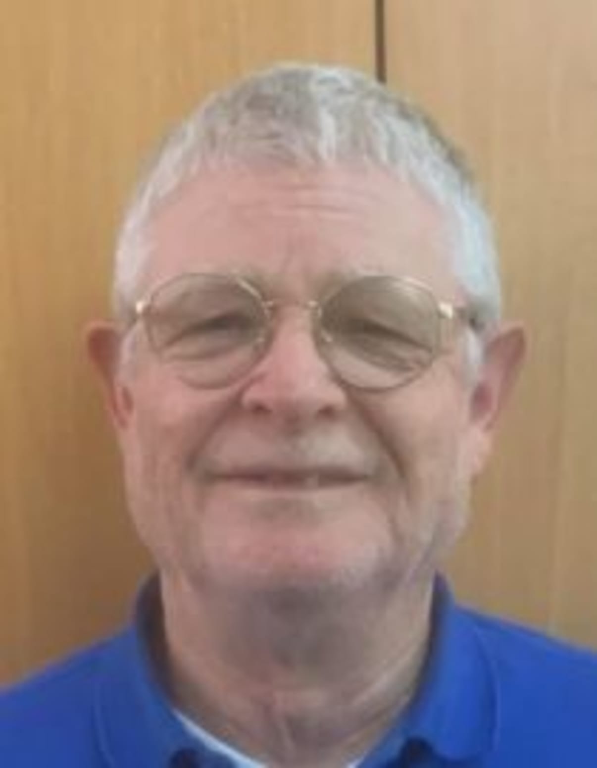 תמונת פורטרט של בעל המקצוע