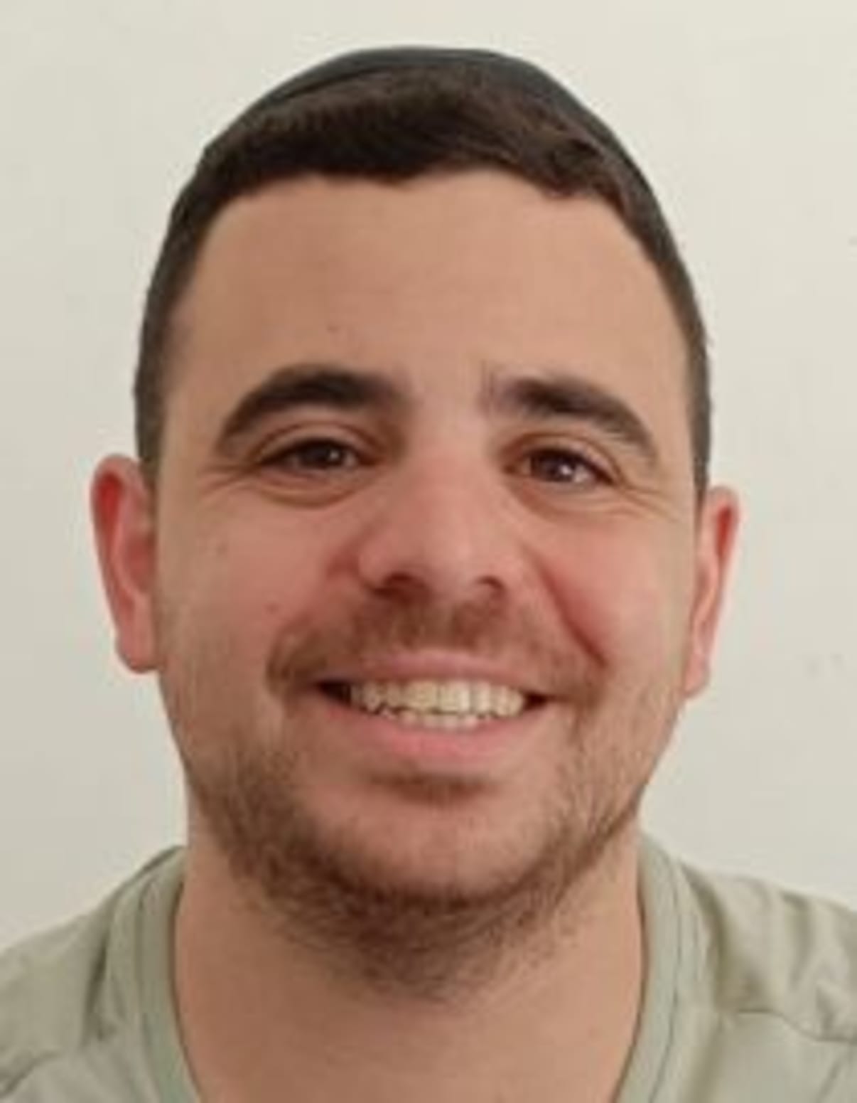 תמונת פורטרט של בעל המקצוע