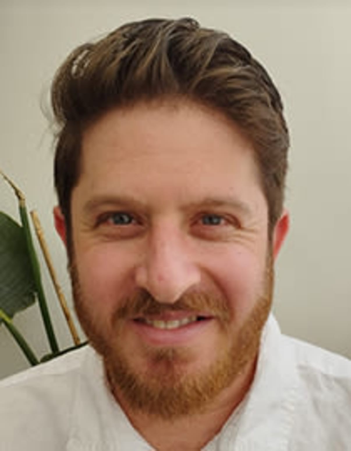 תמונת פורטרט של בעל המקצוע