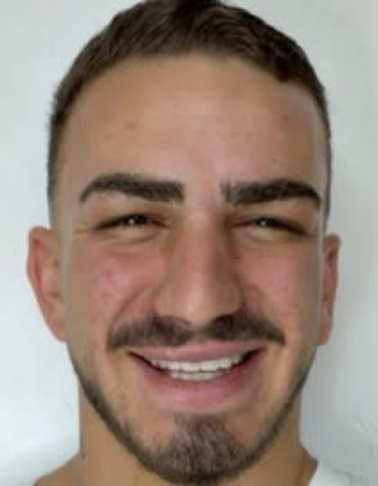 תמונת פורטרט של בעל המקצוע