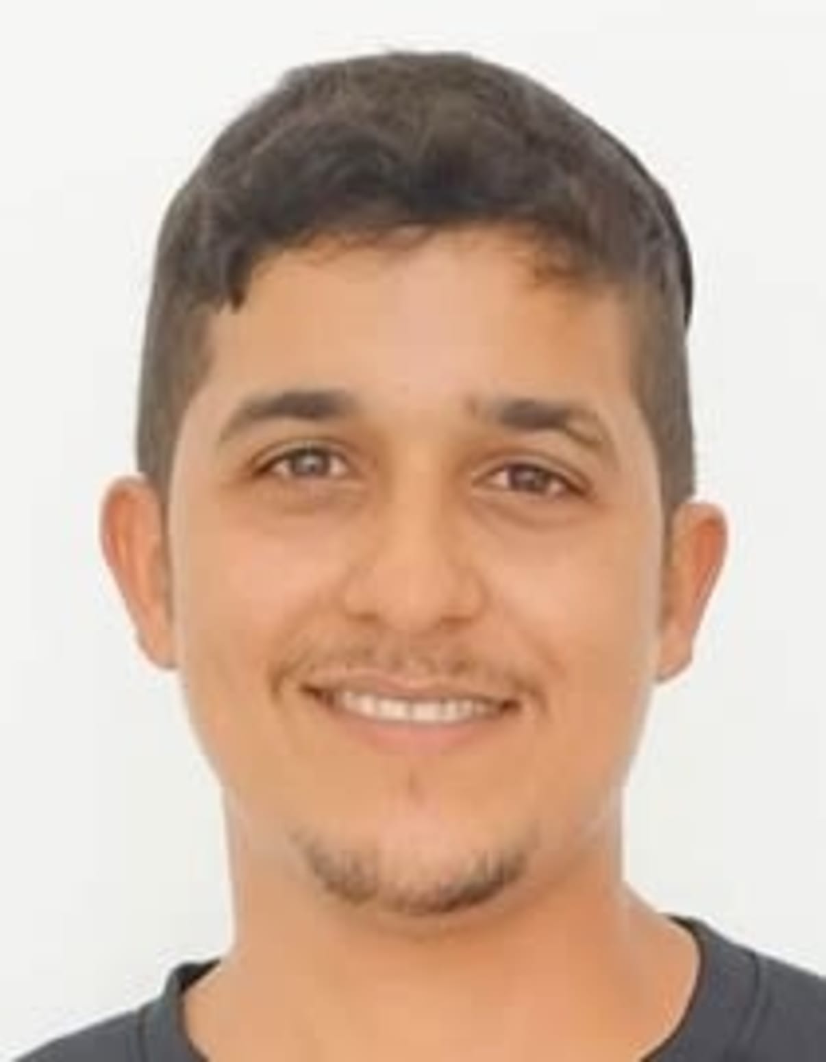 תמונת פורטרט של בעל המקצוע