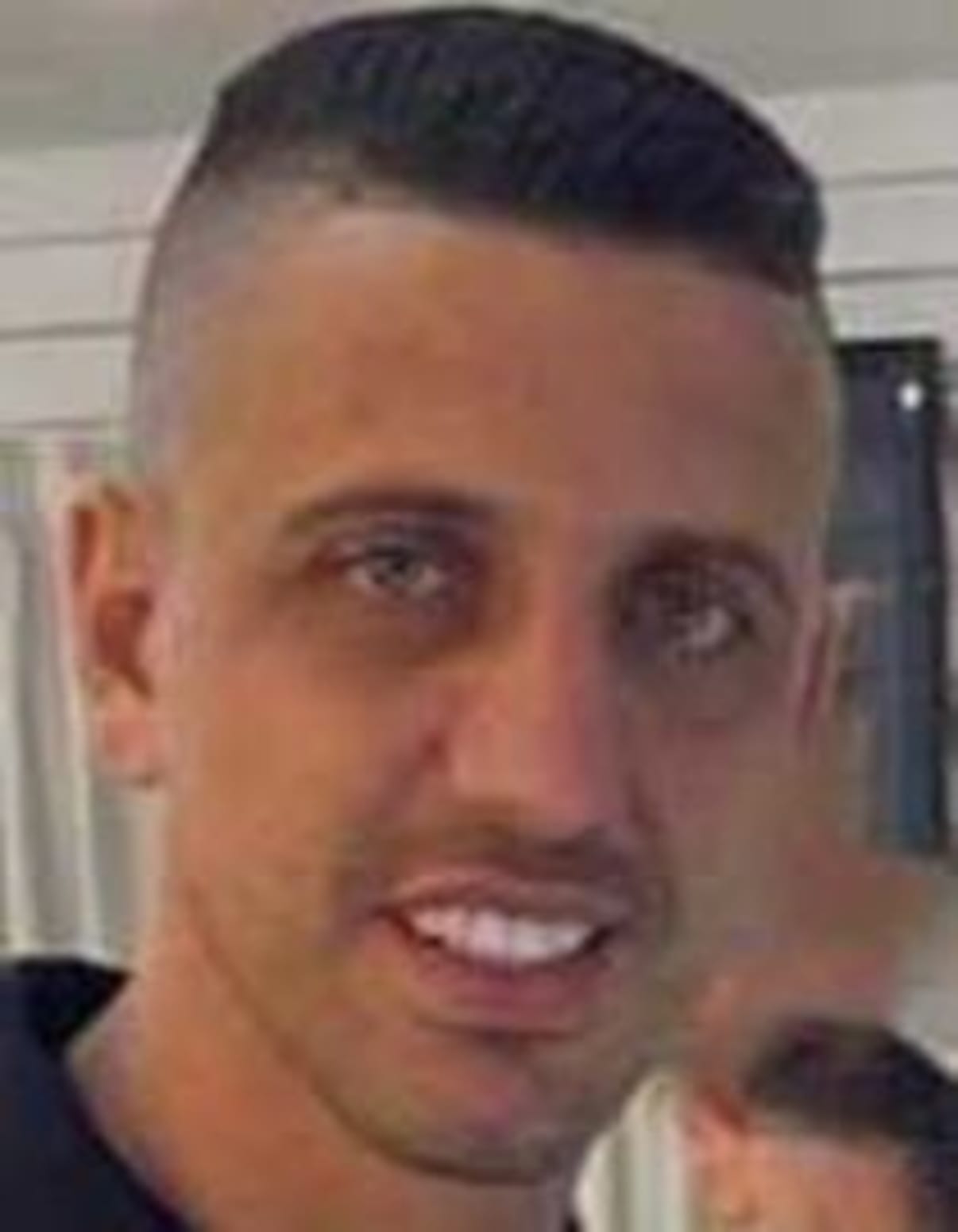 תמונת פורטרט של בעל המקצוע