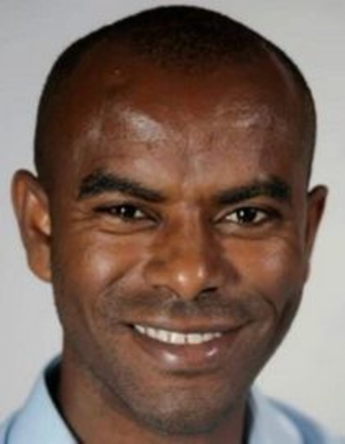 תמונת פורטרט של בעל המקצוע