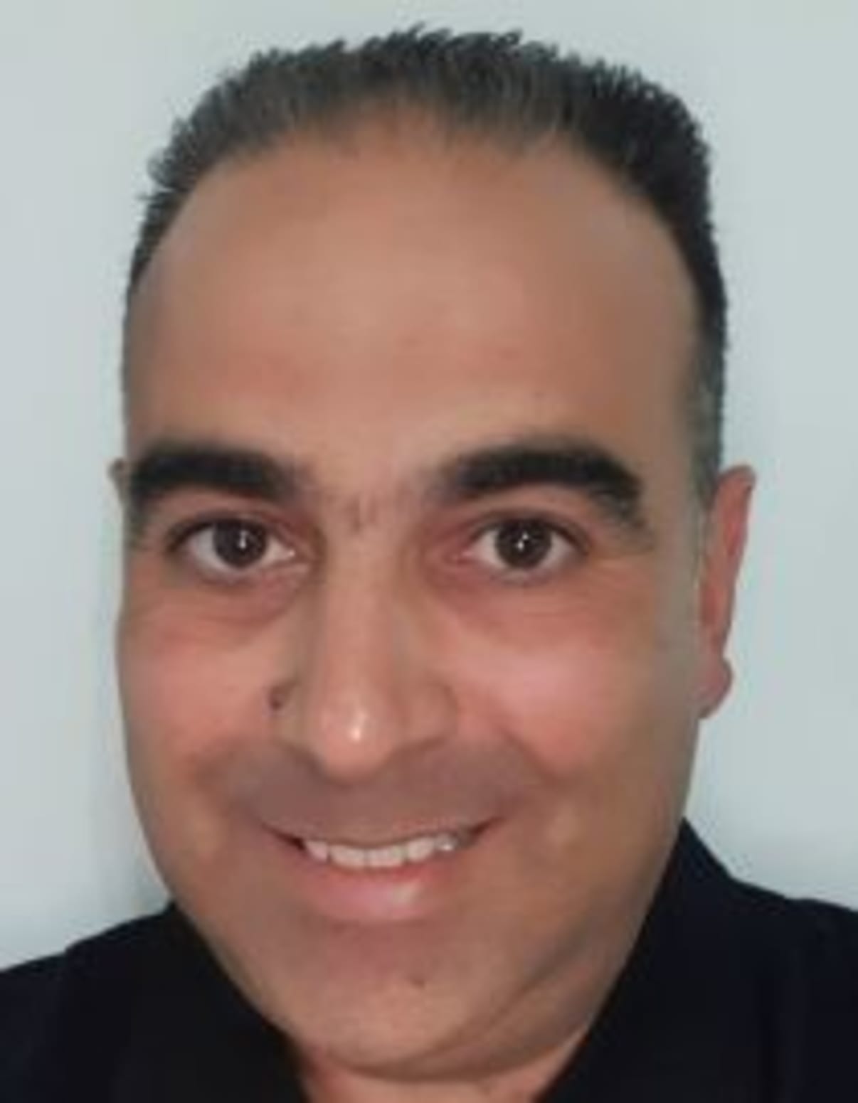 תמונת פורטרט של בעל המקצוע