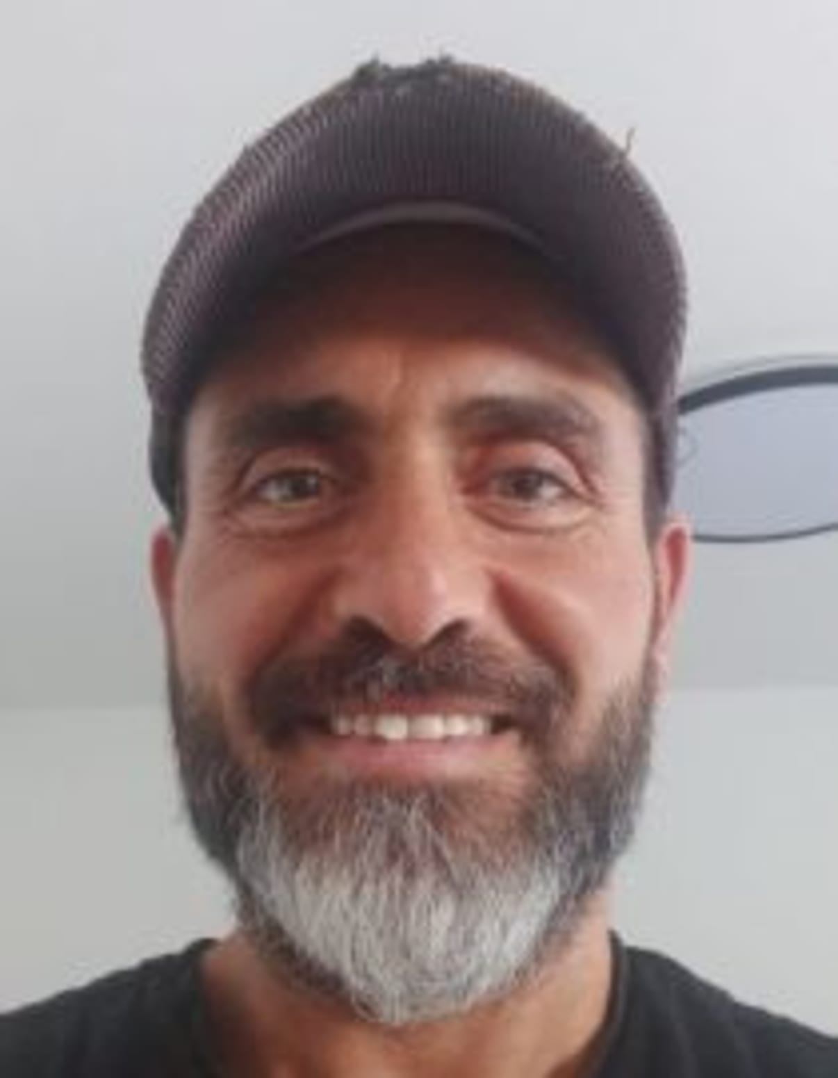 תמונת פורטרט של בעל המקצוע