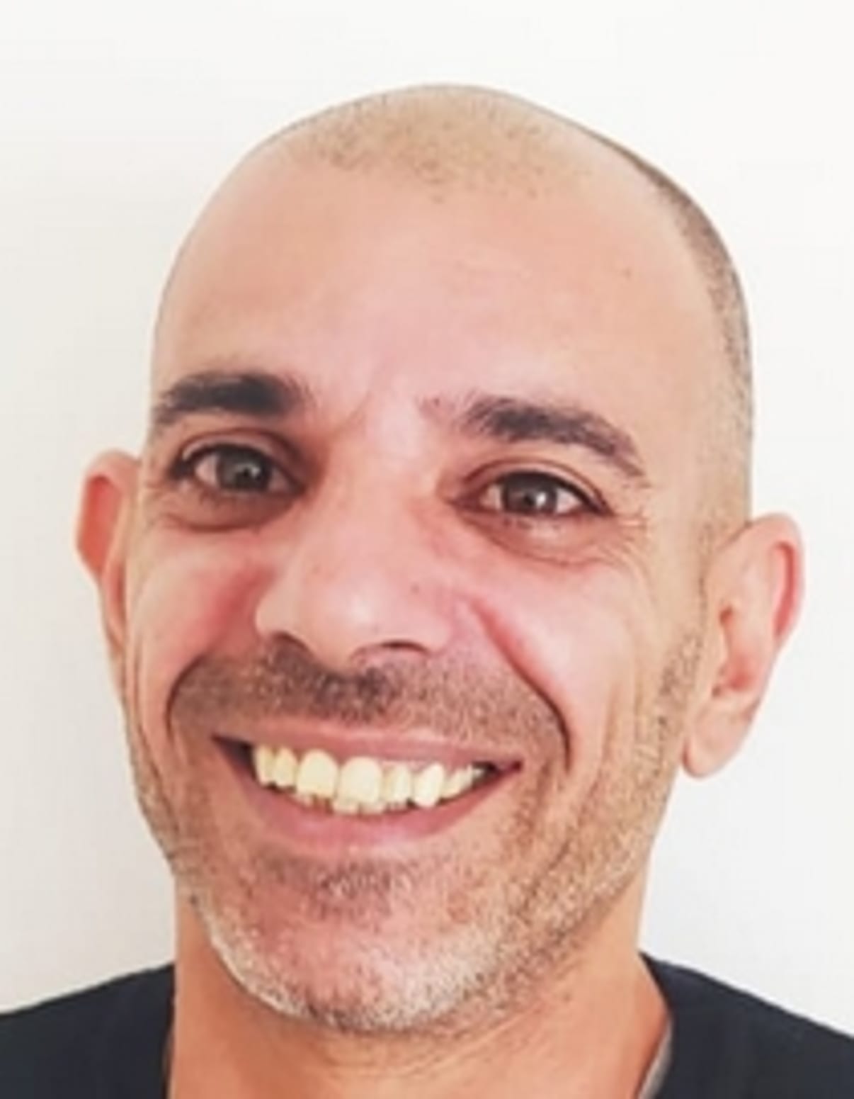 תמונת פורטרט של בעל המקצוע