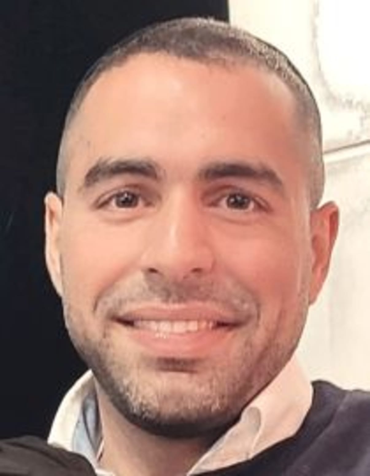 תמונת פורטרט של בעל המקצוע