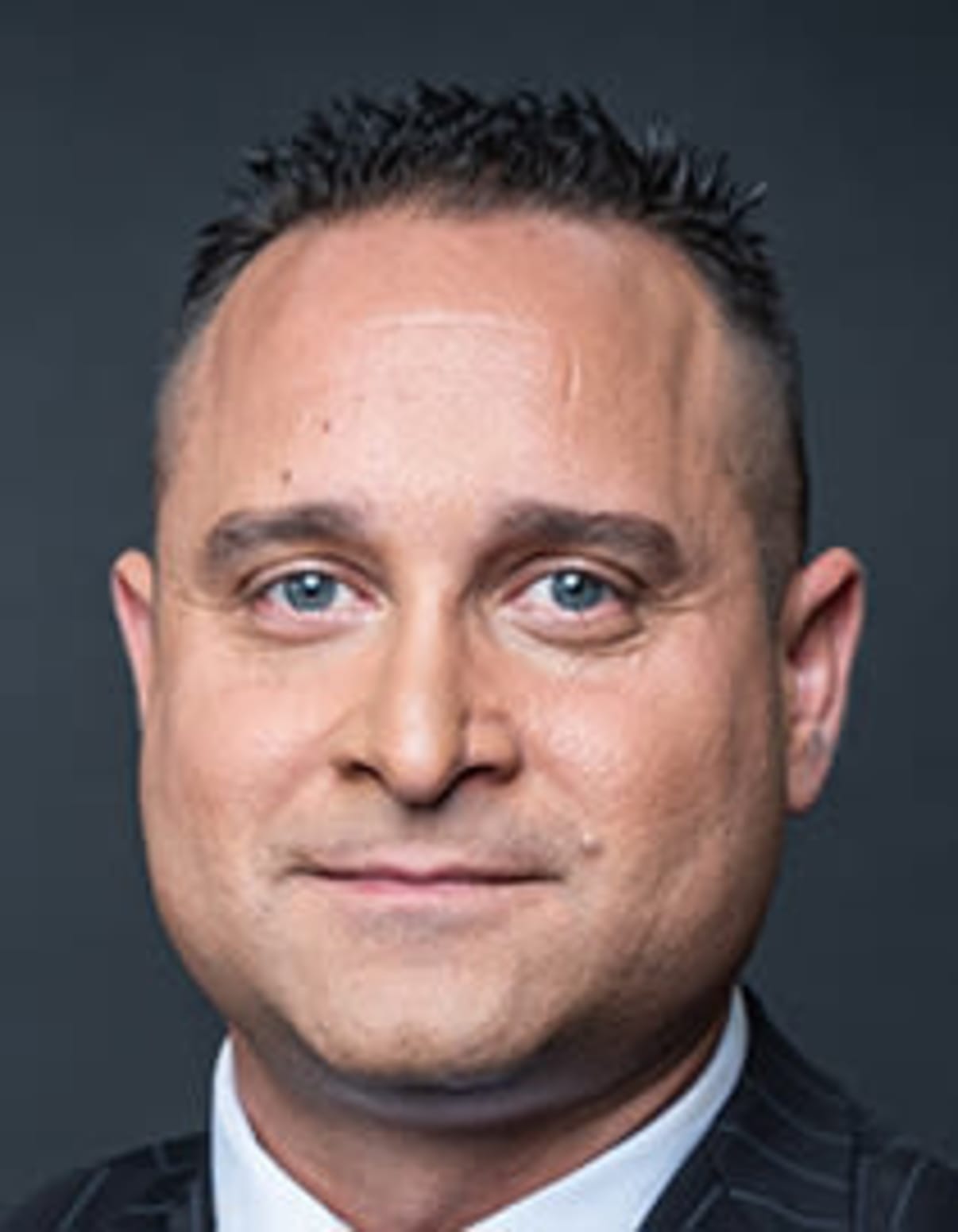 תמונת פורטרט של בעל המקצוע