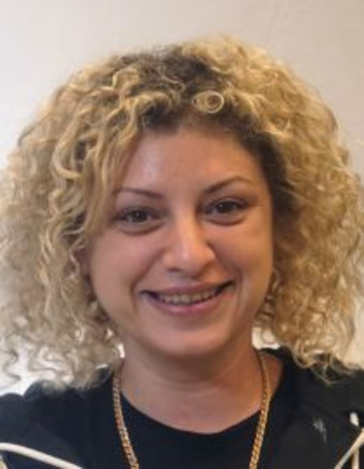 תמונת פורטרט של בעל המקצוע