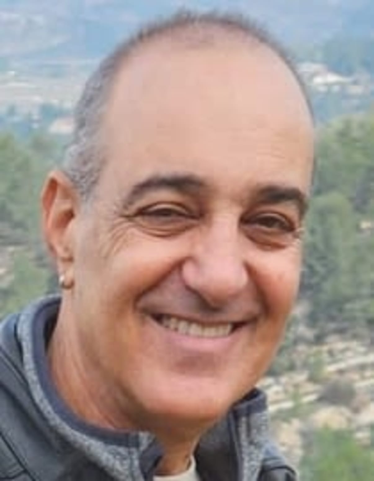 תמונת פורטרט של בעל המקצוע