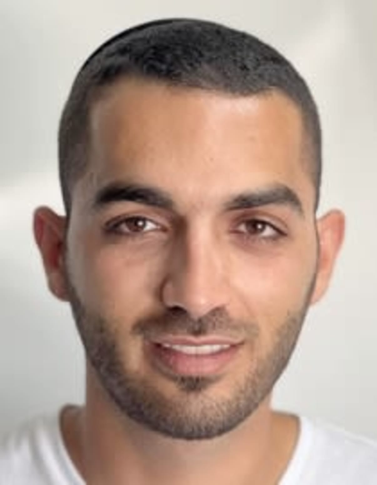 תמונת פורטרט של בעל המקצוע