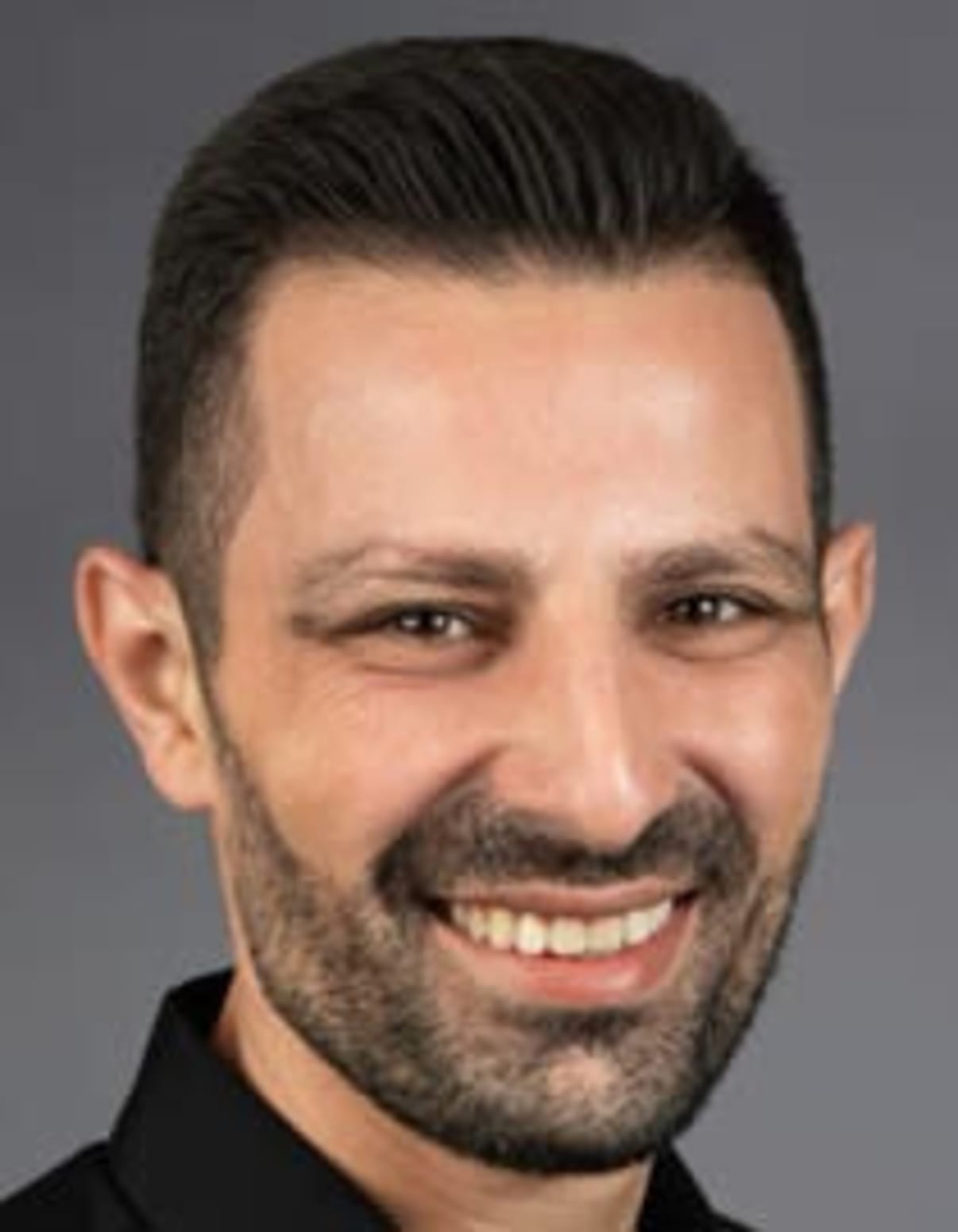 תמונת פורטרט של בעל המקצוע