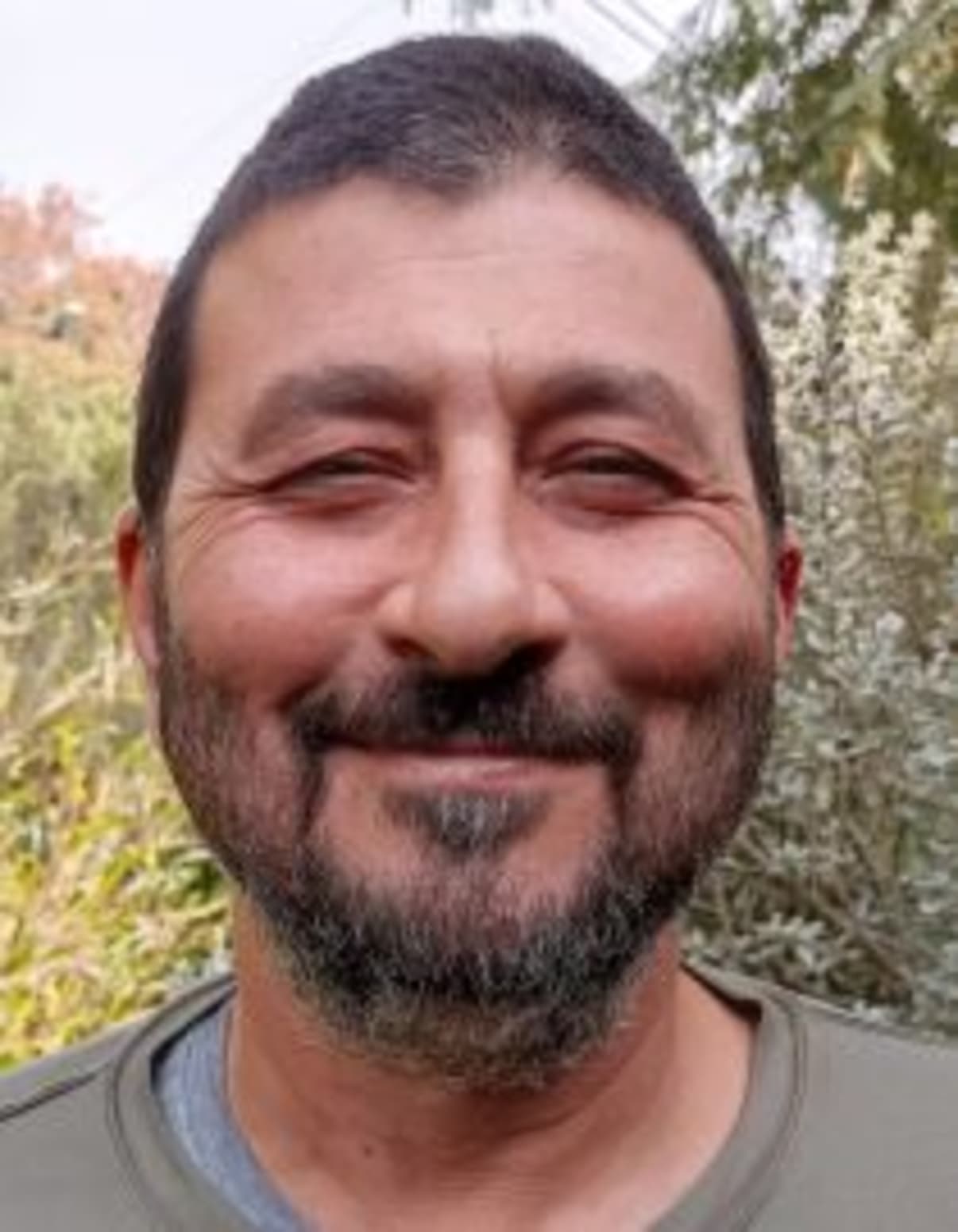 תמונת פורטרט של בעל המקצוע