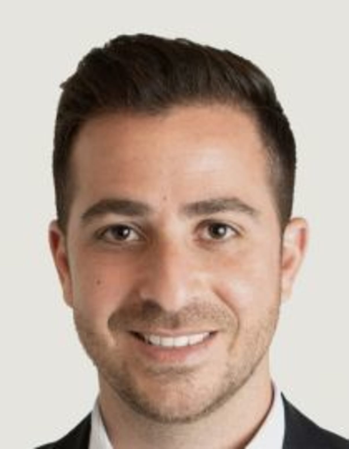 תמונת פורטרט של בעל המקצוע