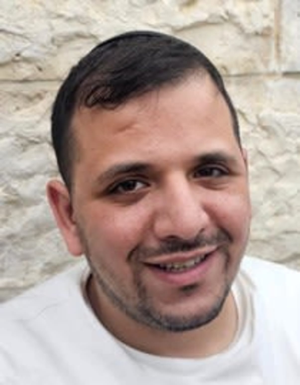 תמונת פורטרט של בעל המקצוע