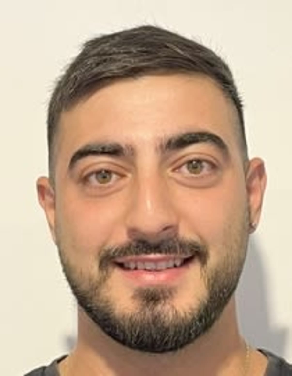 תמונת פורטרט של בעל המקצוע