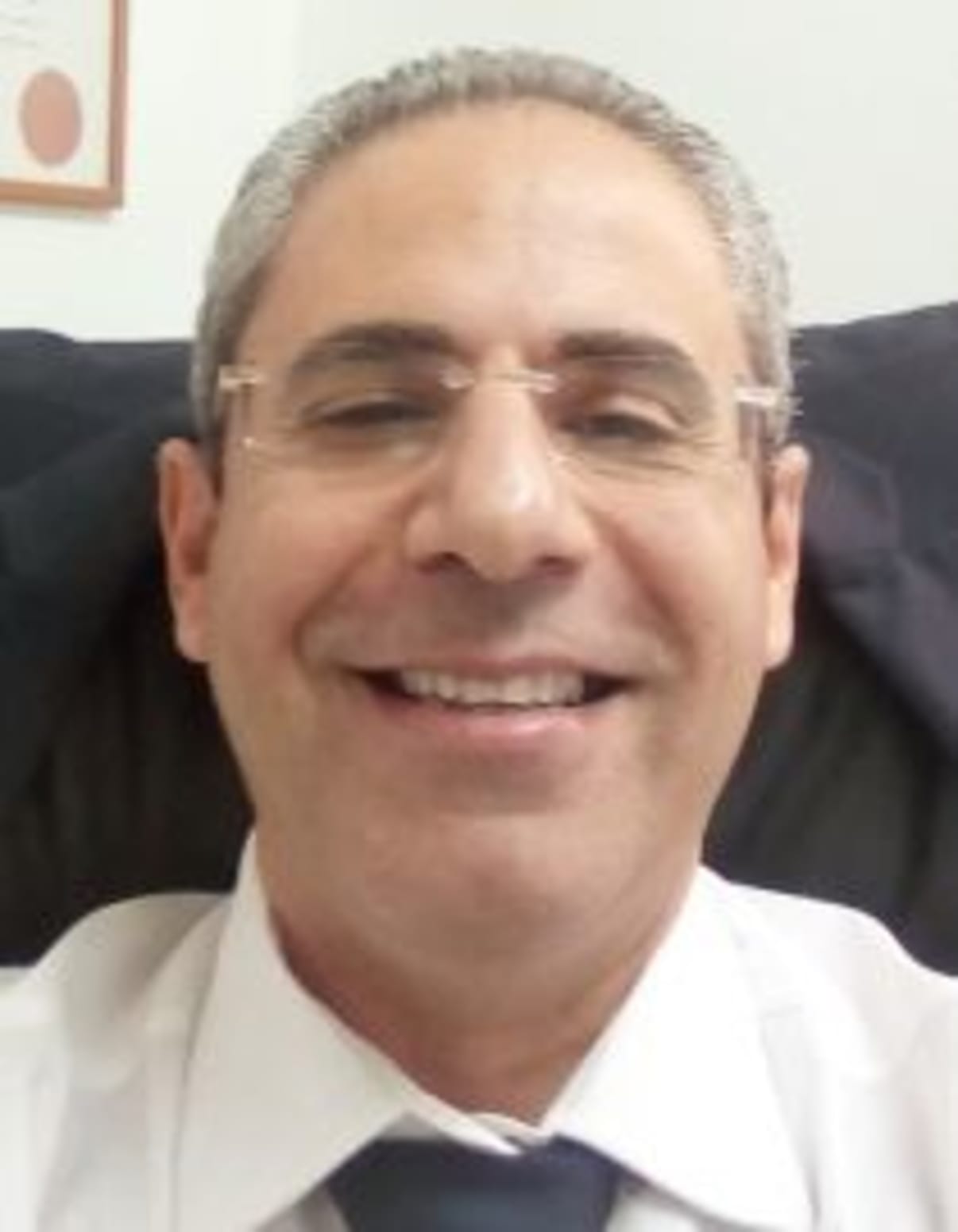 תמונת פורטרט של בעל המקצוע