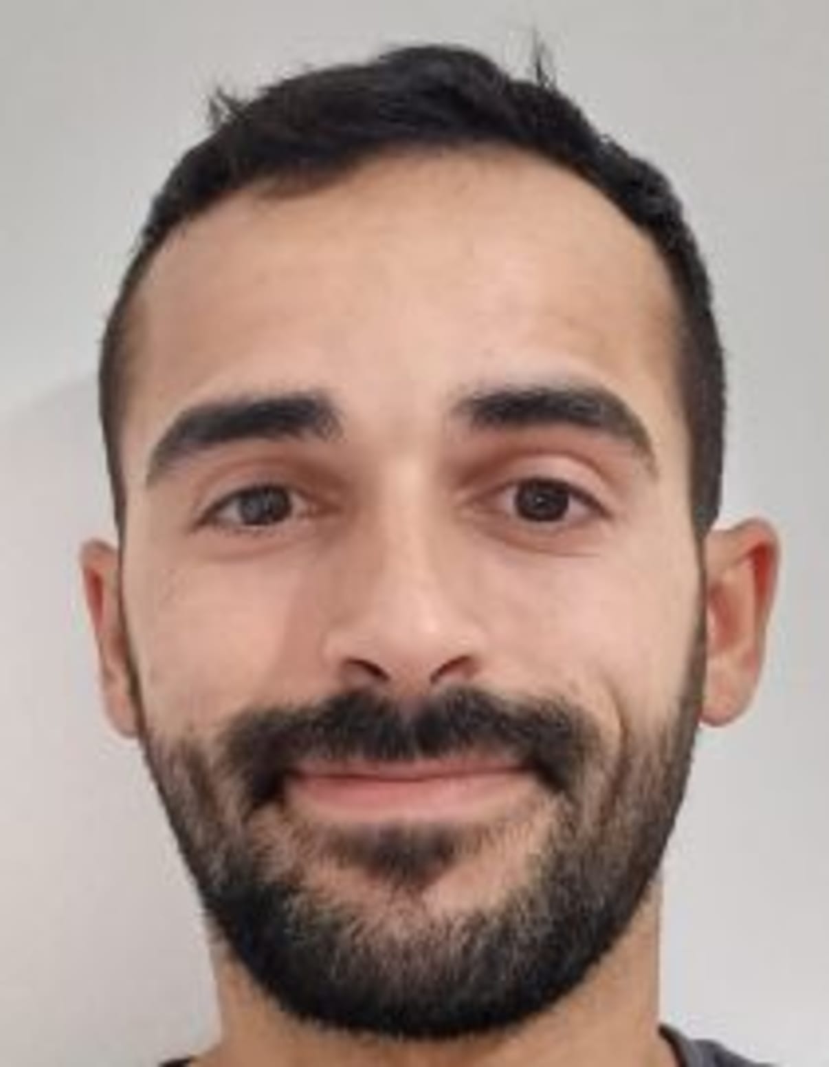 תמונת פורטרט של בעל המקצוע