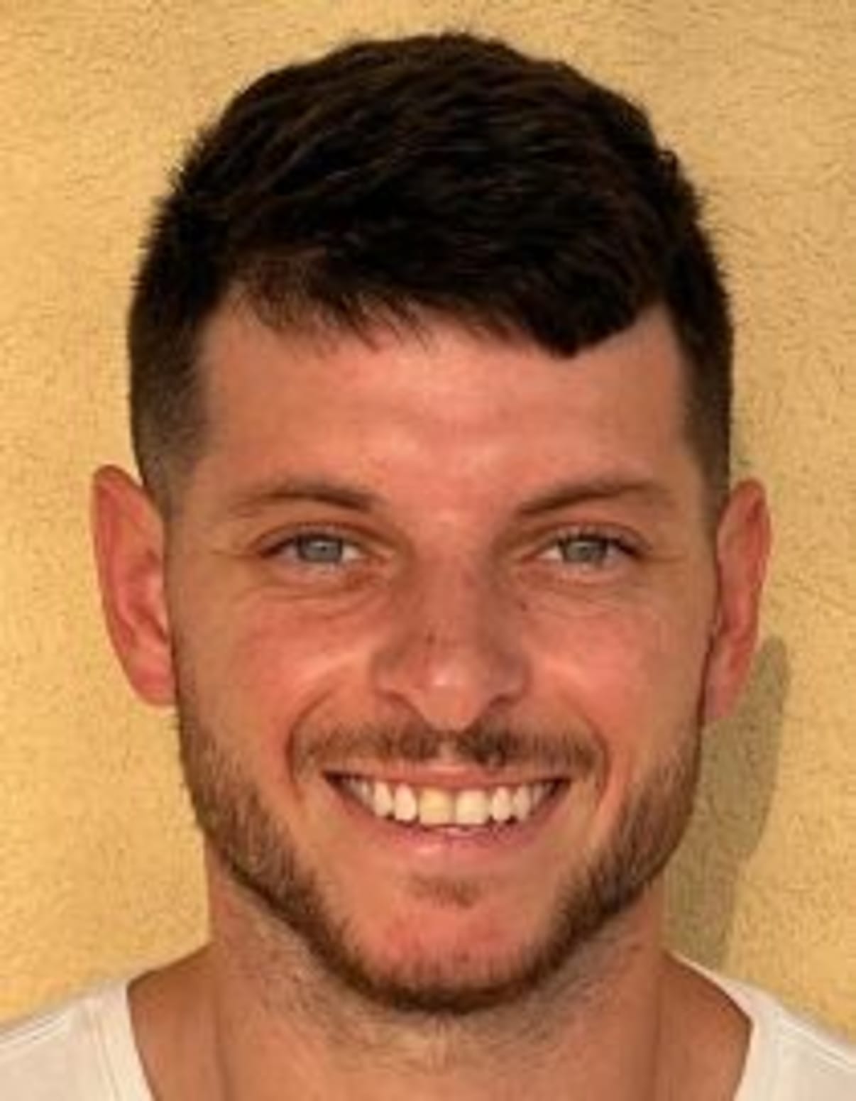 תמונת פורטרט של בעל המקצוע