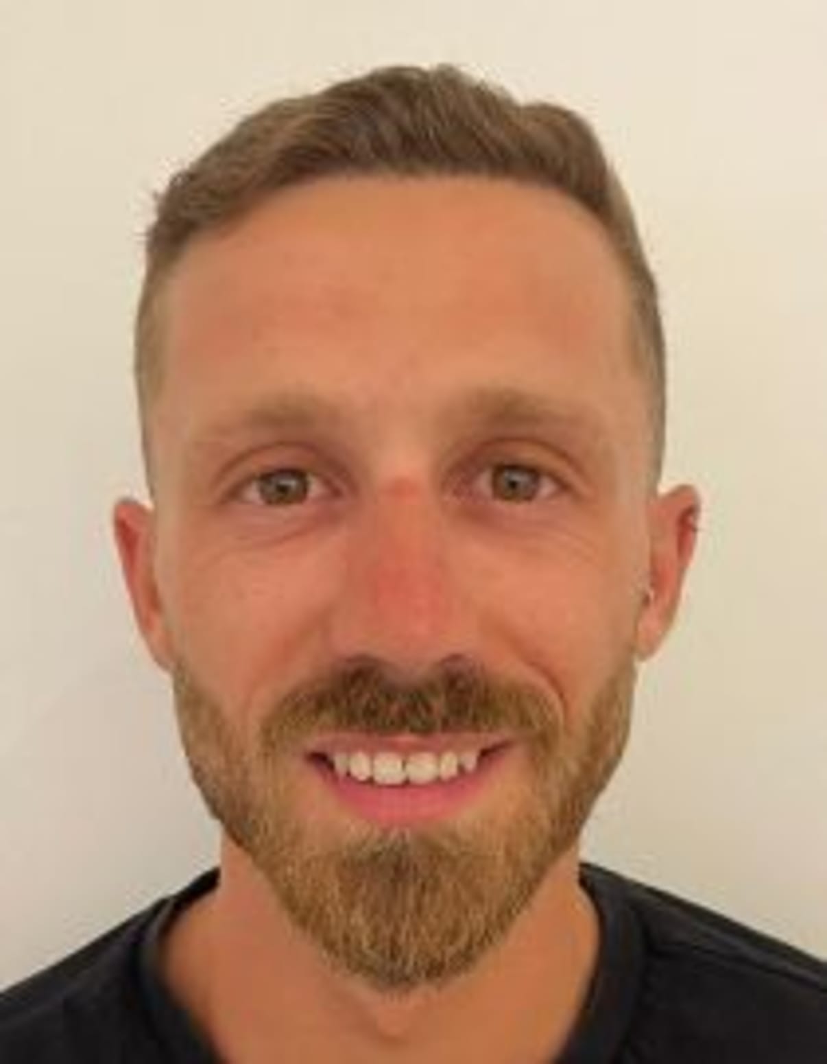 תמונת פורטרט של בעל המקצוע