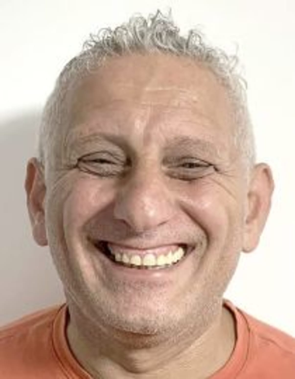 תמונת פורטרט של בעל המקצוע