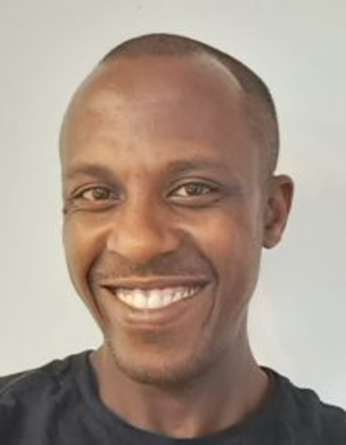 תמונת פורטרט של בעל המקצוע