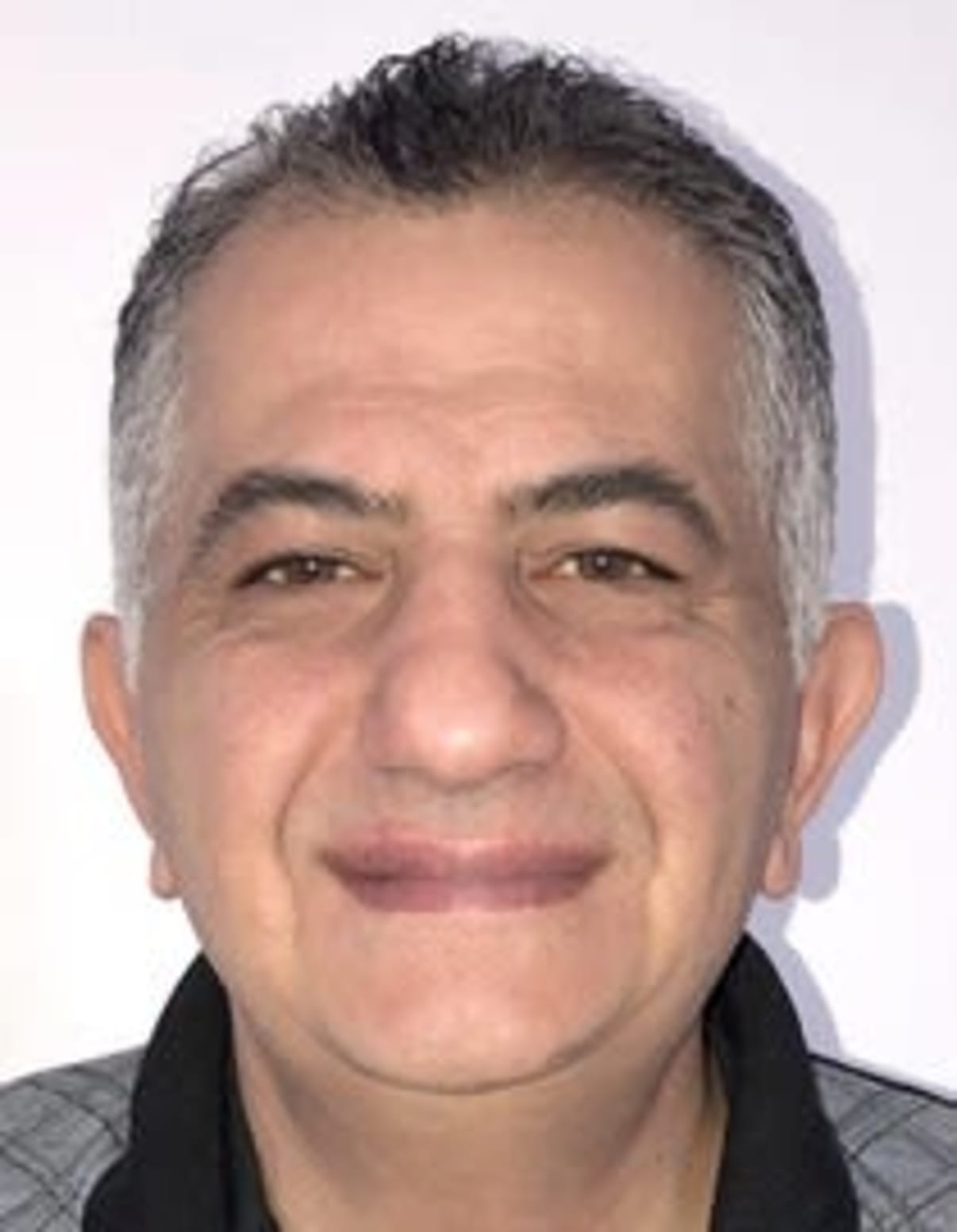 תמונת פורטרט של בעל המקצוע