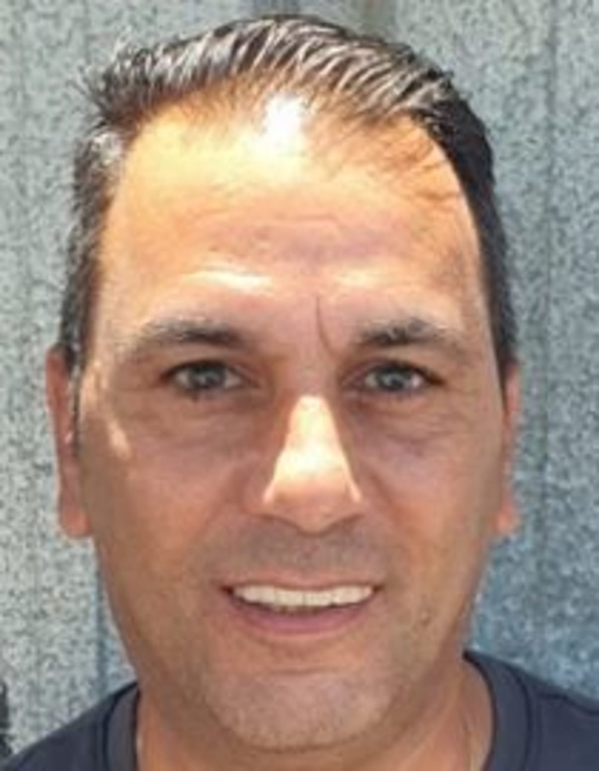 תמונת פורטרט של בעל המקצוע