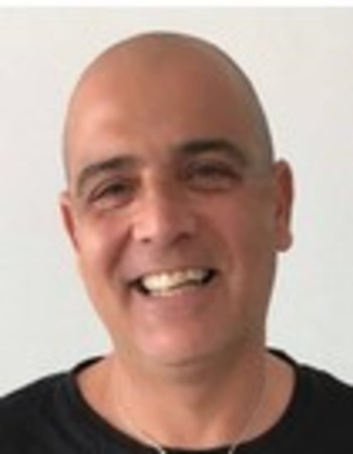 תמונת פורטרט של בעל המקצוע