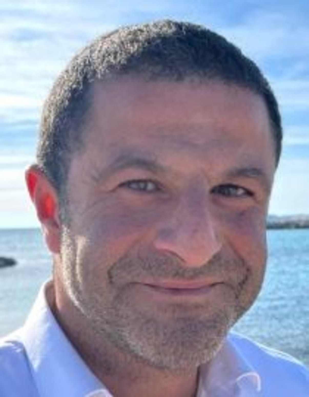 תמונת פורטרט של בעל המקצוע