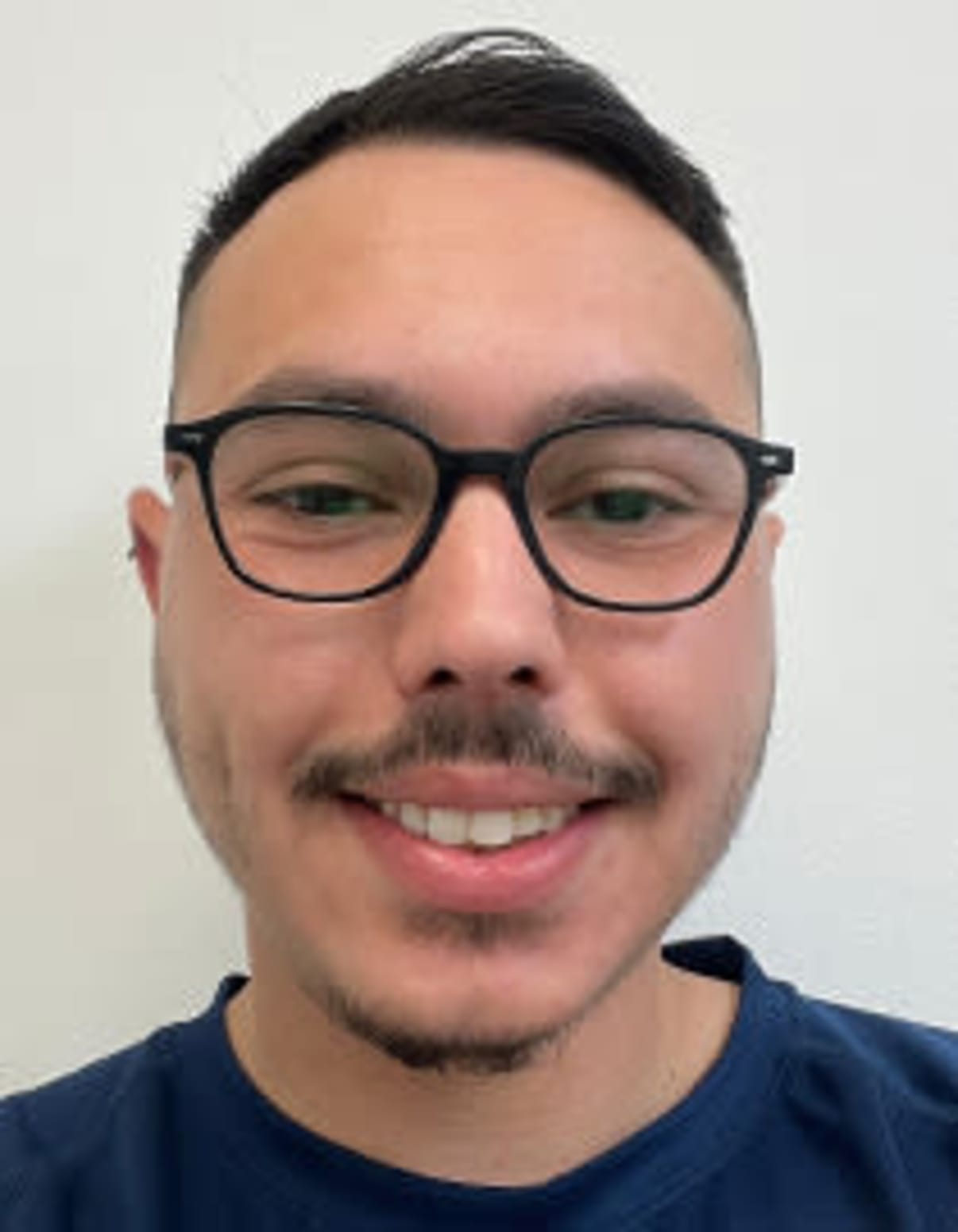 תמונת פורטרט של בעל המקצוע