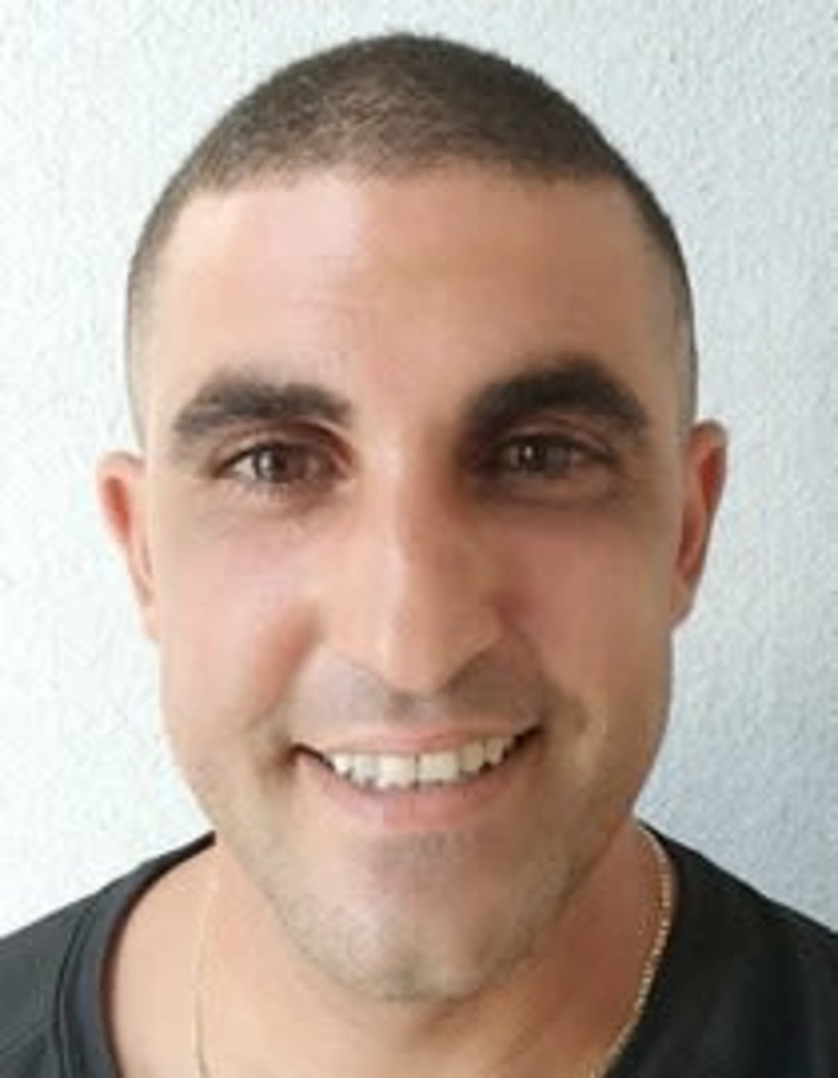 תמונת פורטרט של בעל המקצוע