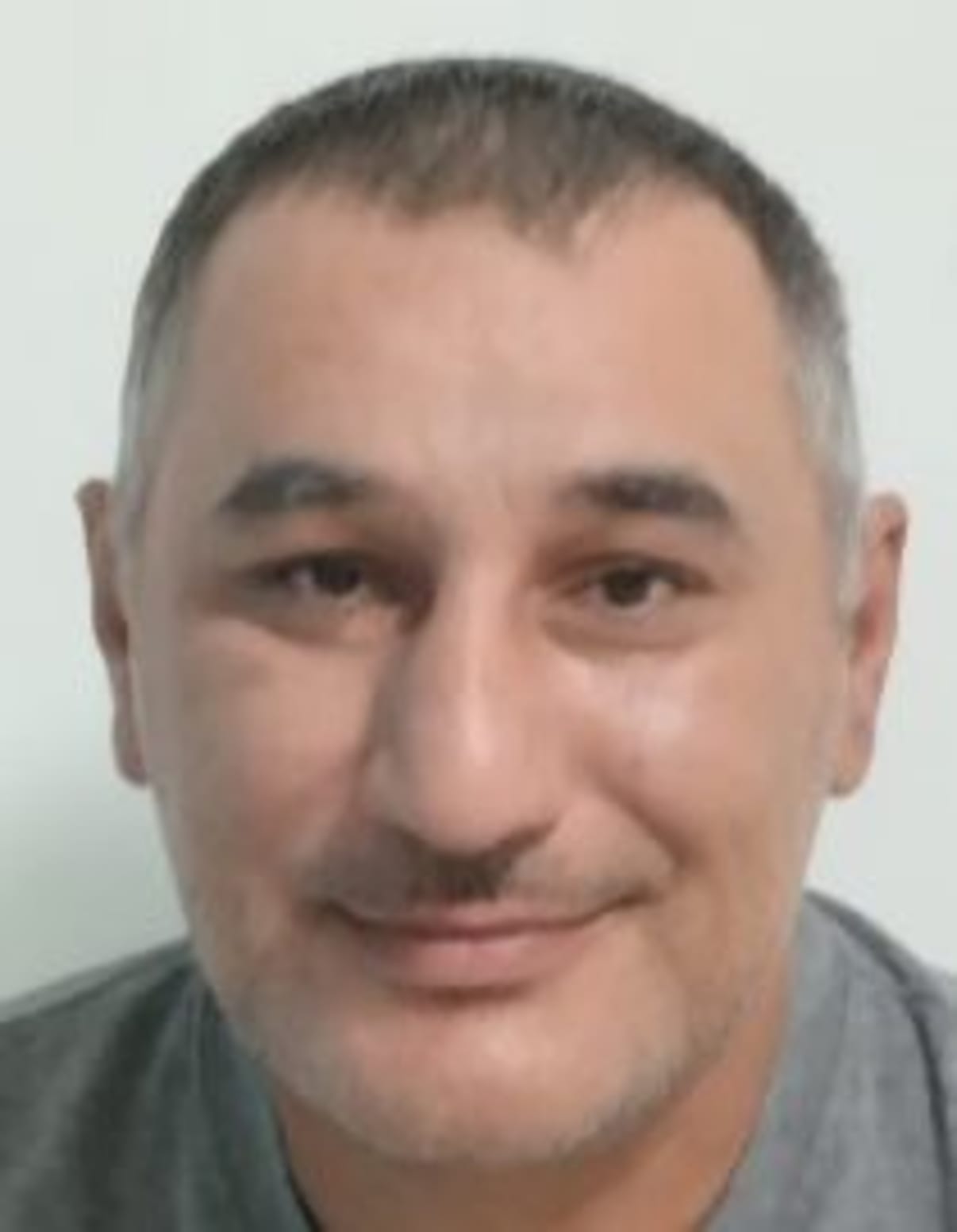 תמונת פורטרט של בעל המקצוע