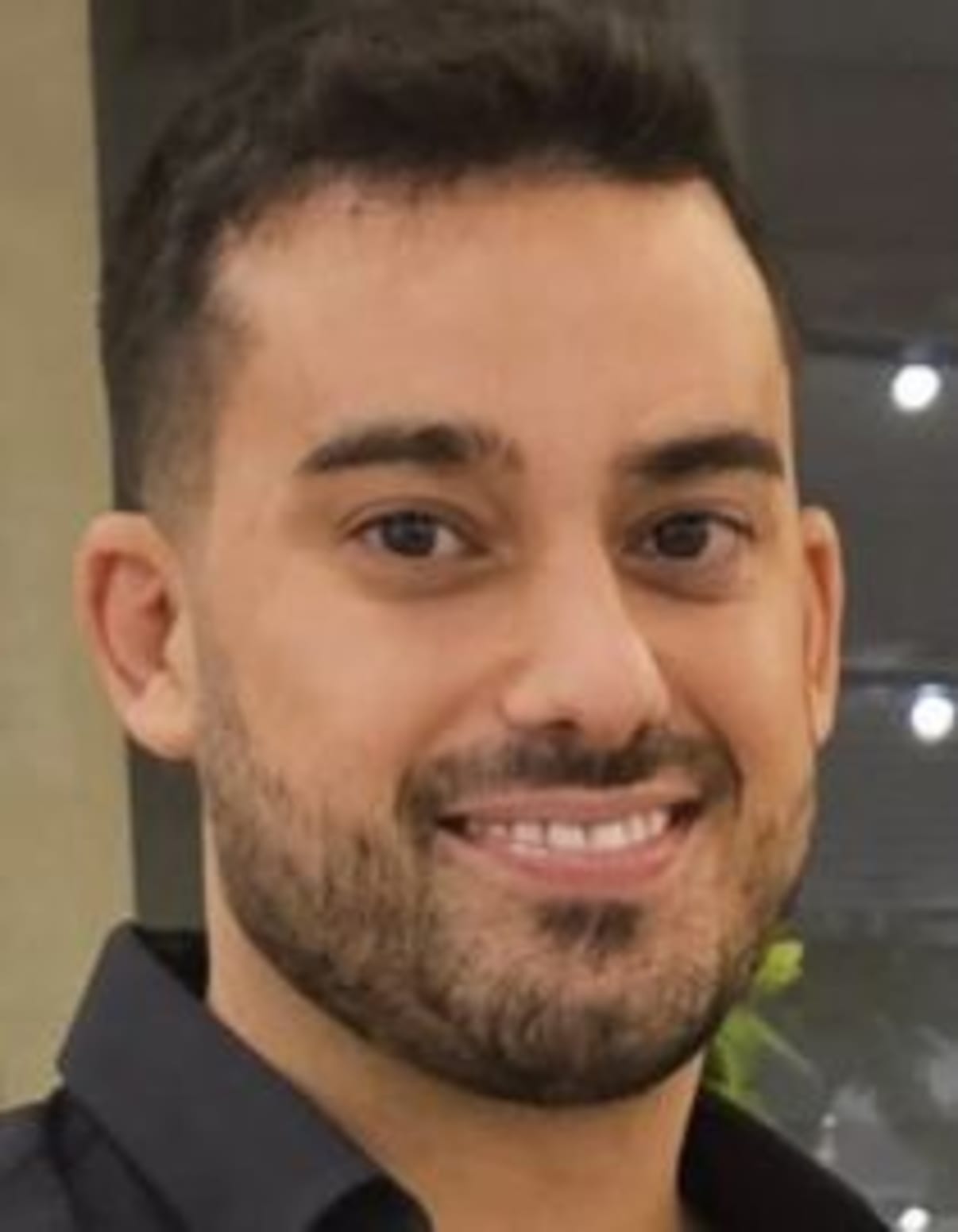 תמונת פורטרט של בעל המקצוע