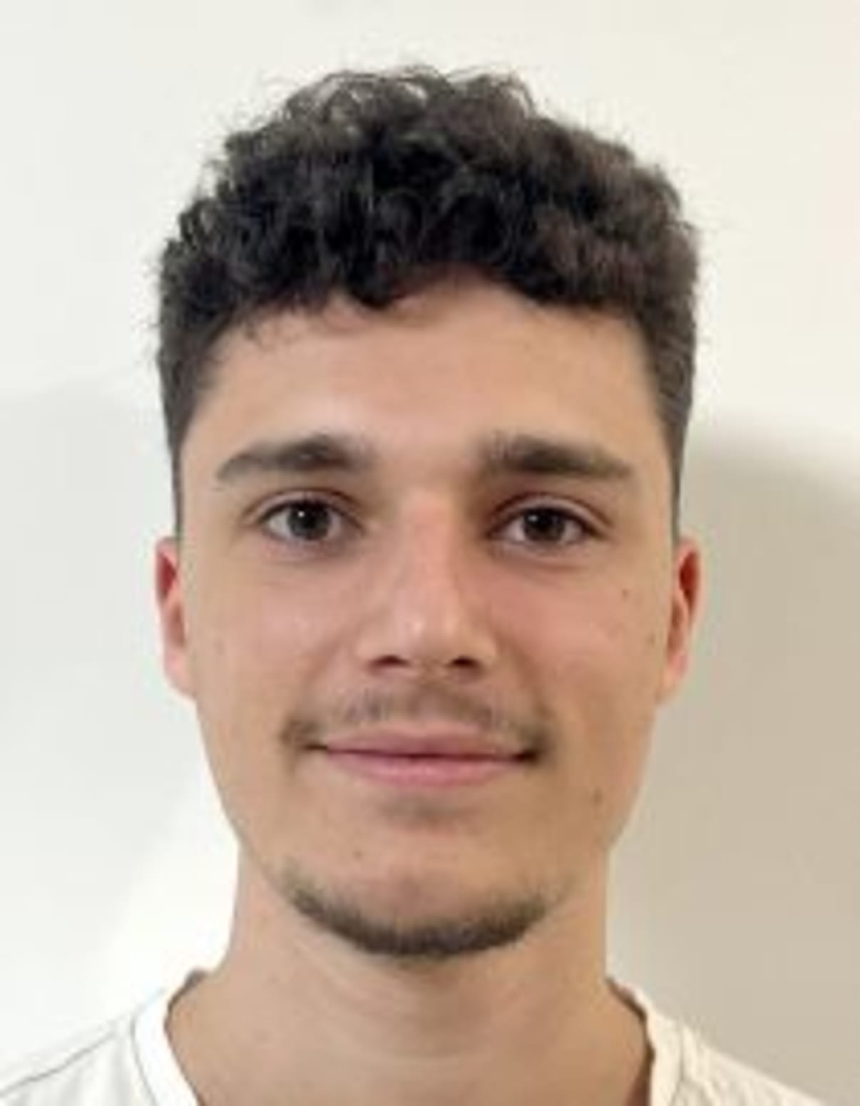 תמונת פורטרט של בעל המקצוע