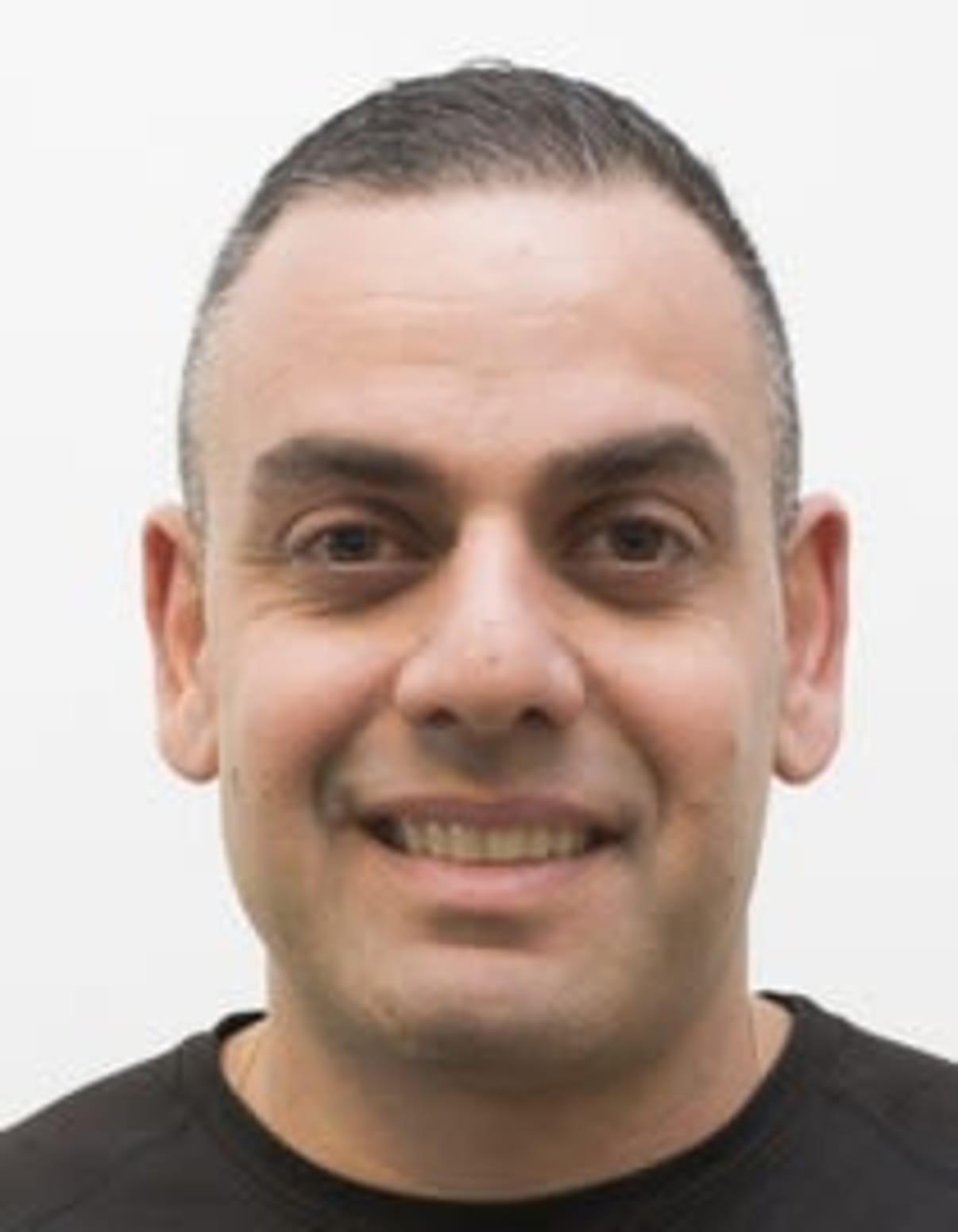 תמונת פורטרט של בעל המקצוע