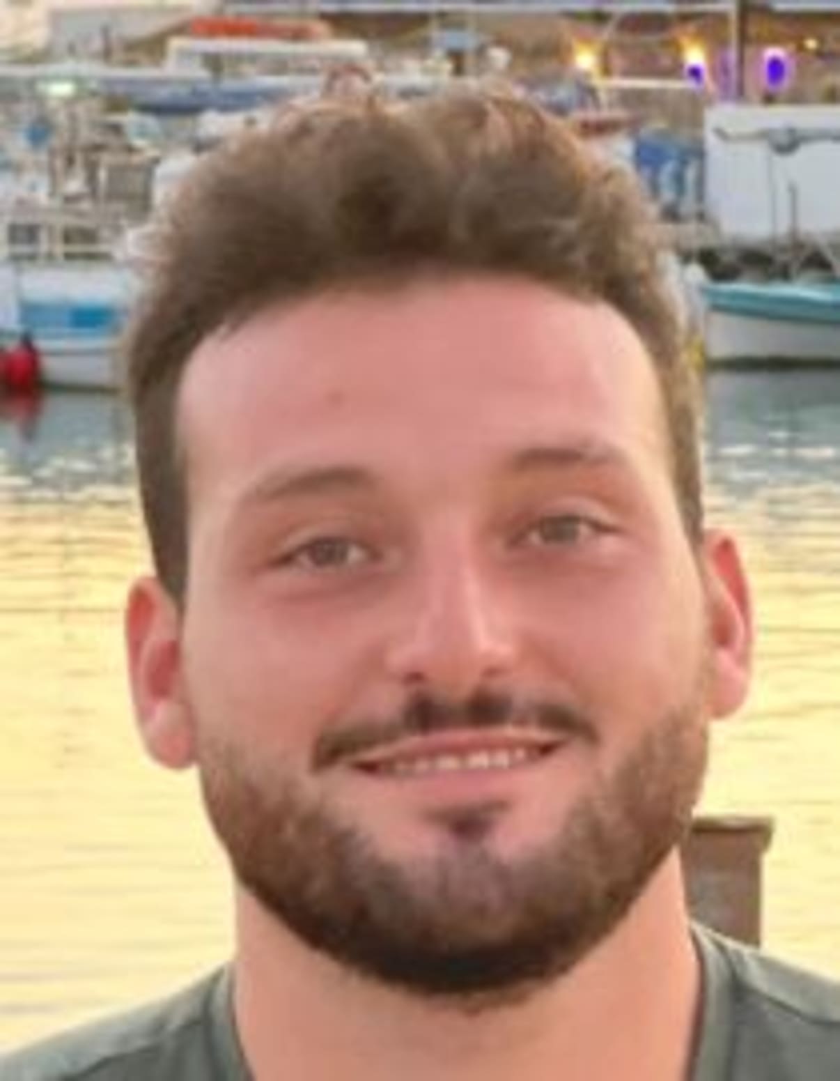 תמונת פורטרט של בעל המקצוע